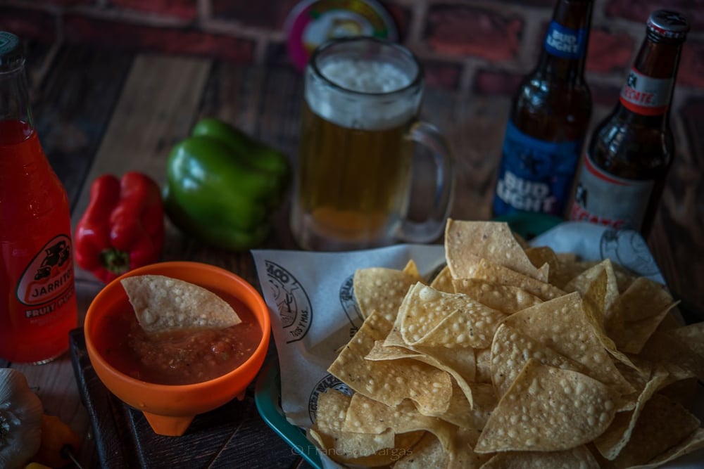 CHIPS & SALSA