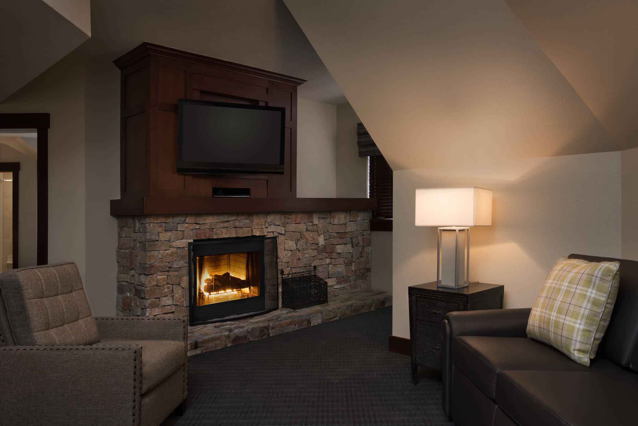 Grand Residences by Marriott, Tahoe - 1 to 3 bedrooms & Pent. Photo