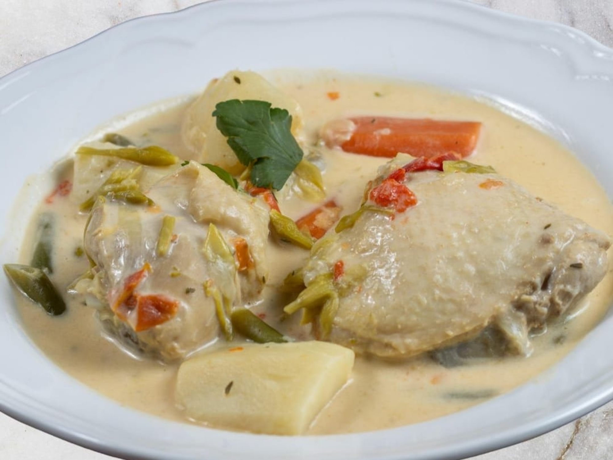 Pollo Con Crema Chapin