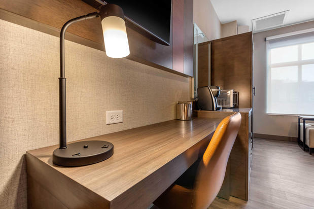 Images Cambria Hotel Omaha Downtown