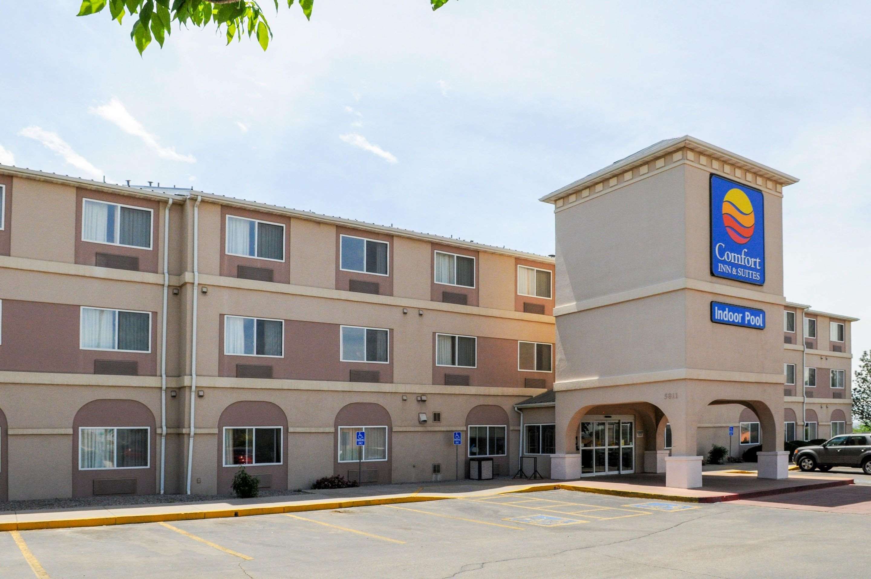 Comfort Inn & Suites Alameda At Albuquerque Balloon Fiesta Park Photo