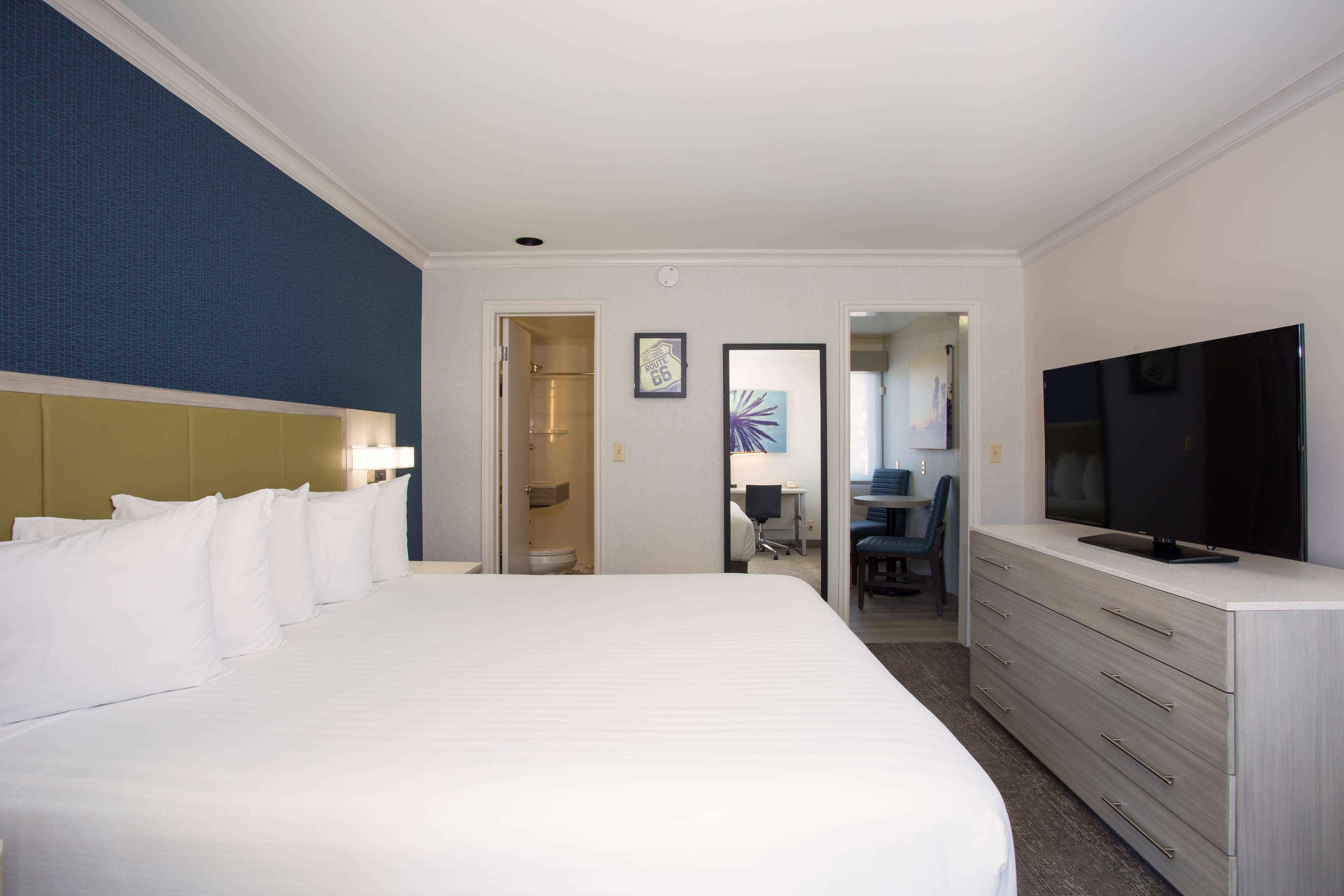 SureStay Hotel by Best Western Santa Monica Photo