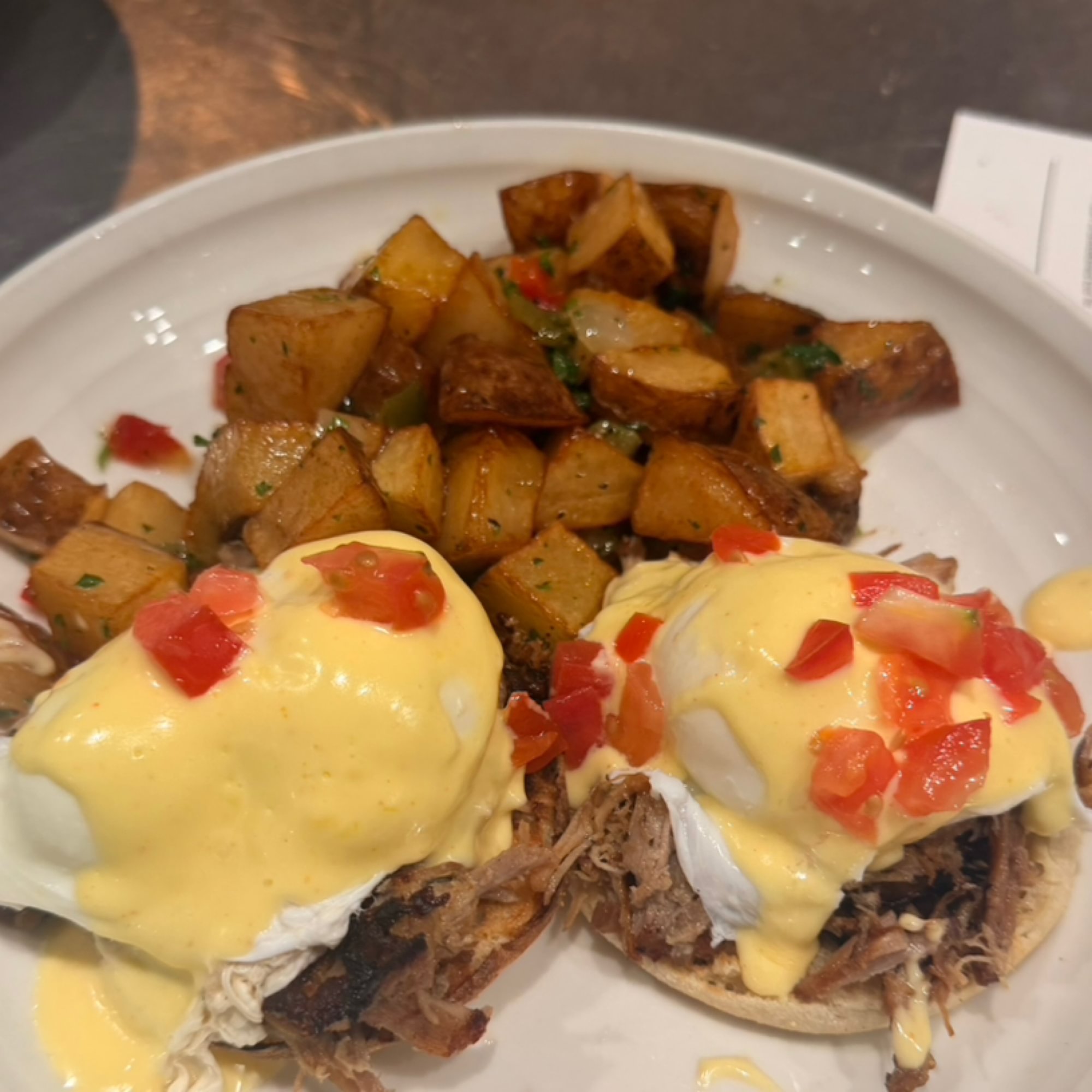 Pulled Pork Benedict