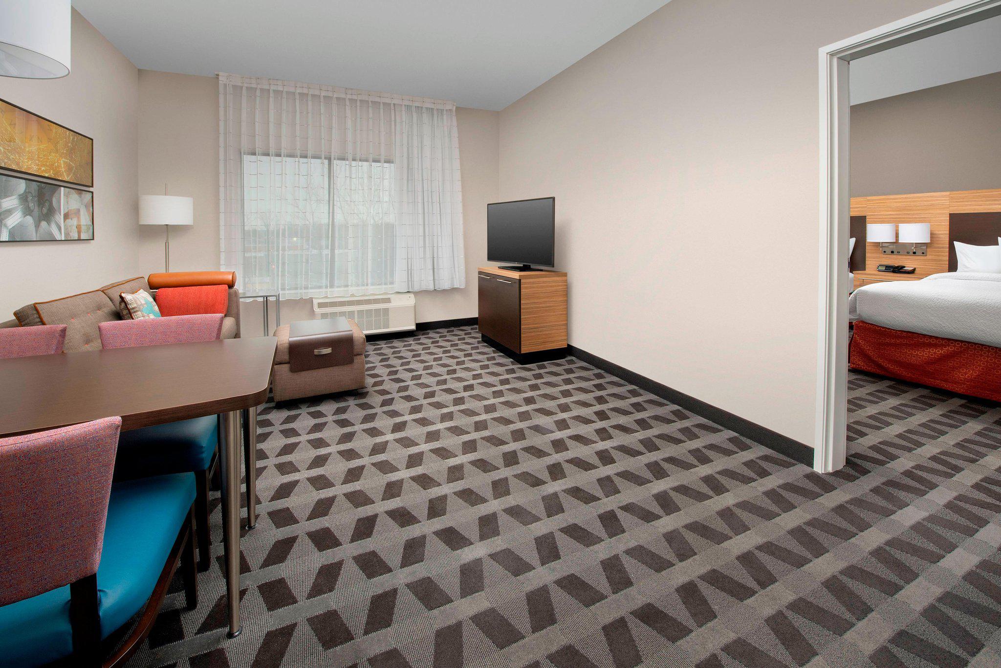 TownePlace Suites by Marriott College Park Photo