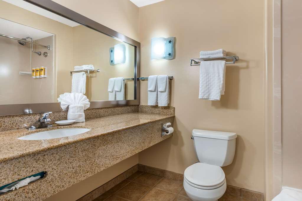 Best Western Plus Capitola By-the-Sea Inn & Suites Image