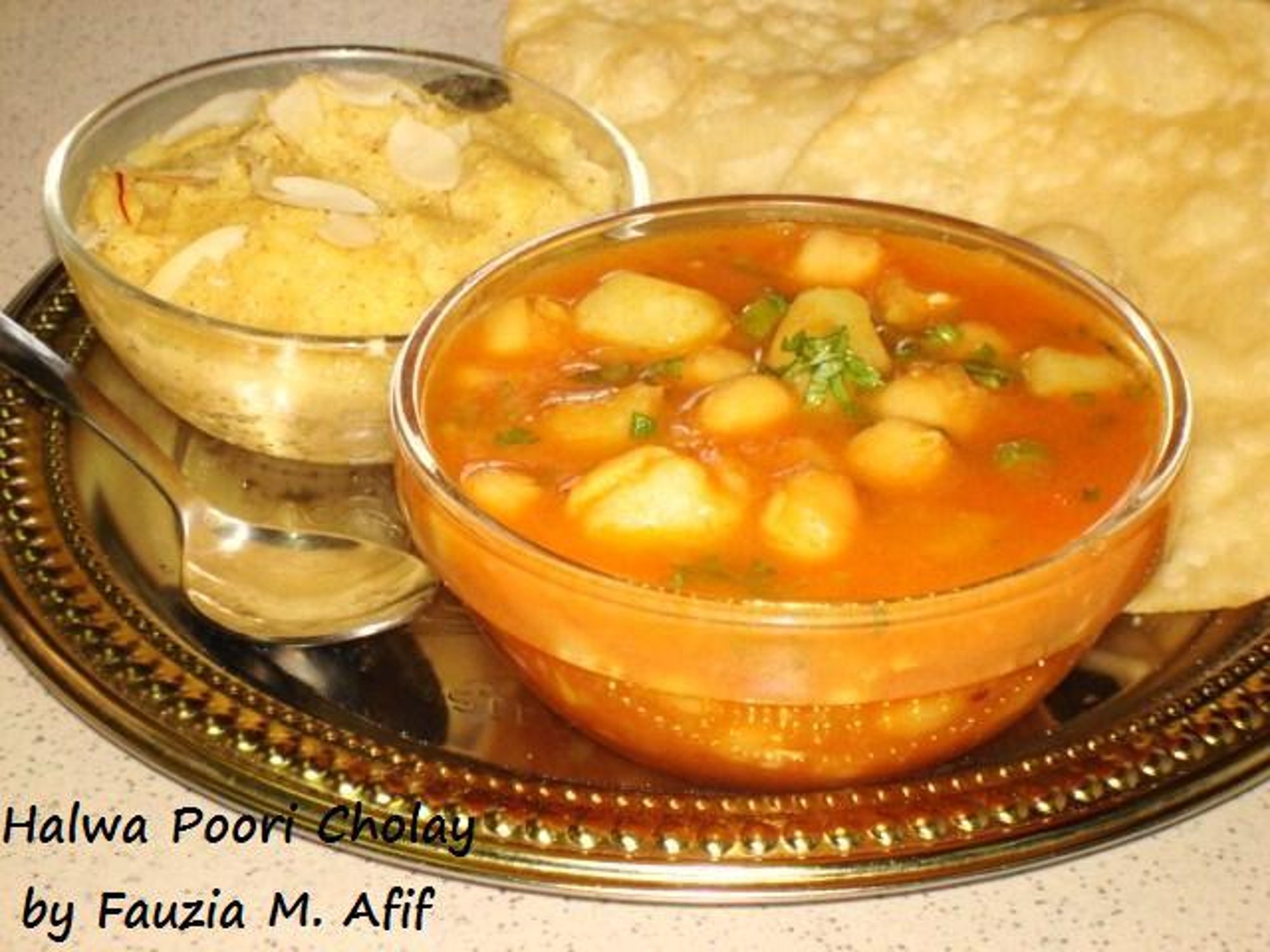 Halwa Poori With Choley