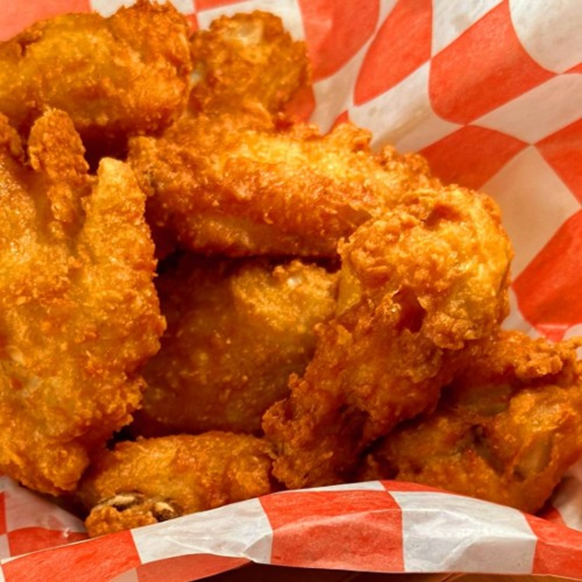 12 Crispy Breaded Wings, Freshly Fried