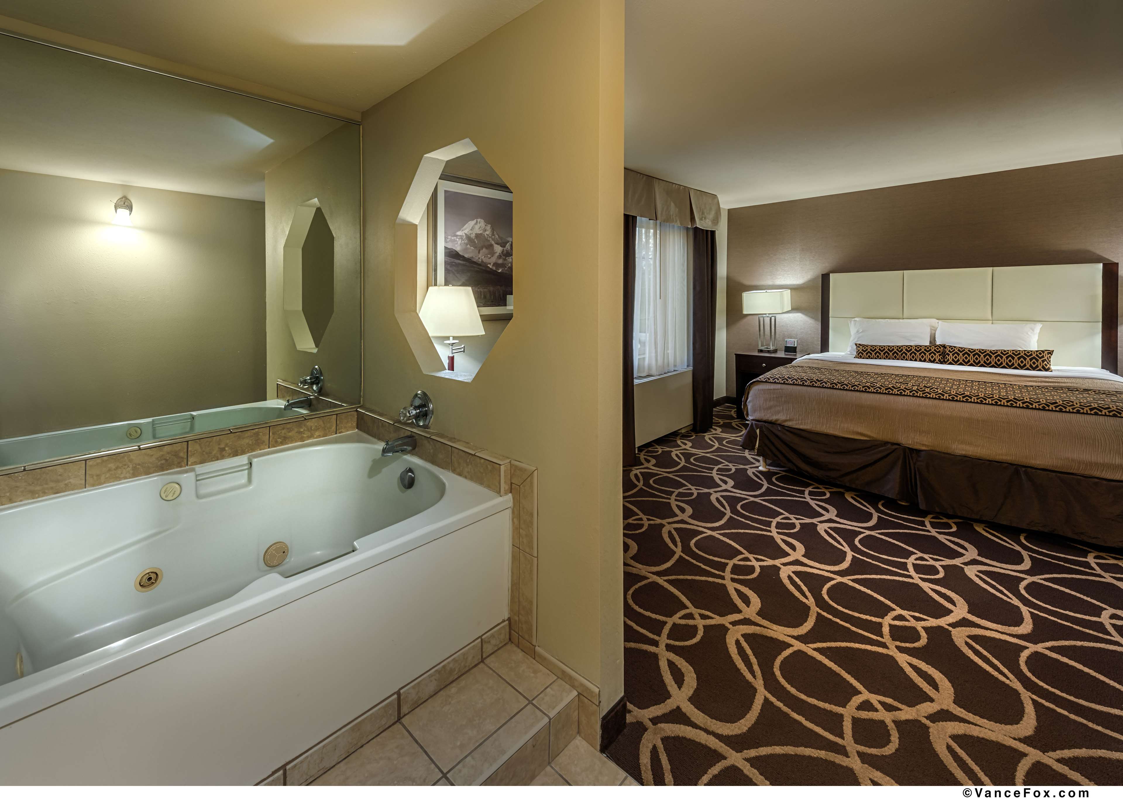 King Suite with Whirlpool