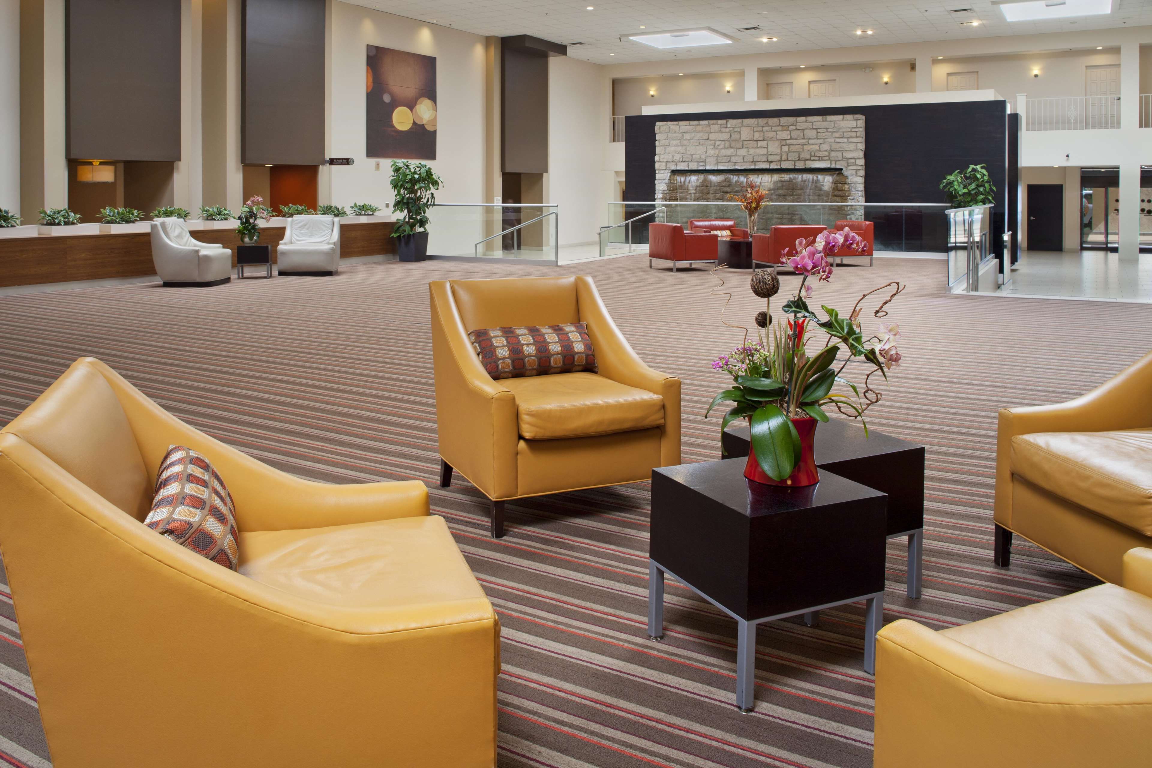 DoubleTree by Hilton Hotel Columbus - Worthington Photo