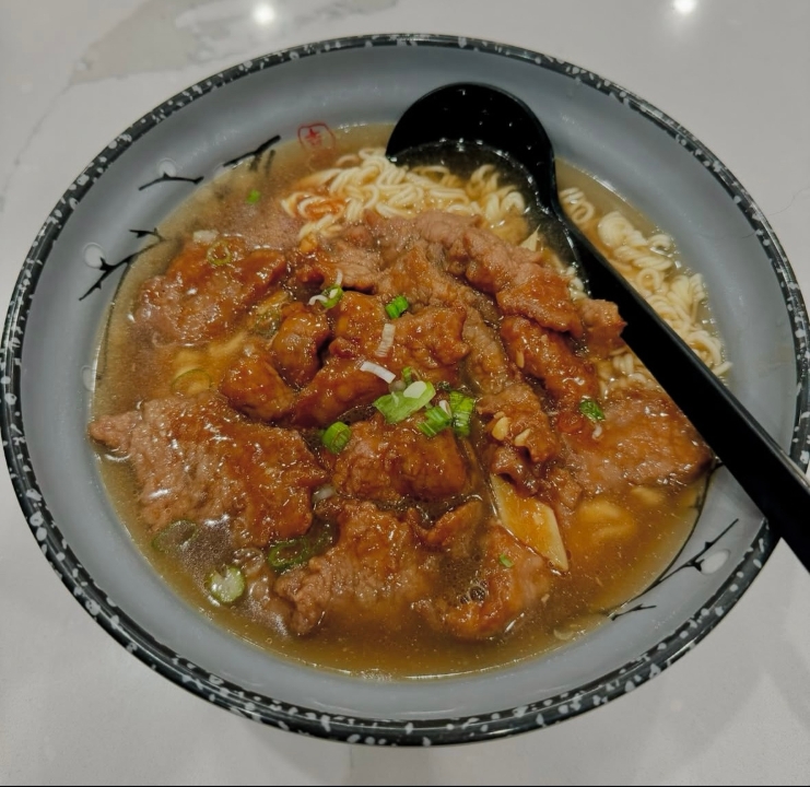 Satay Beef Ramen Noodle Soup 沙爹牛肉公面