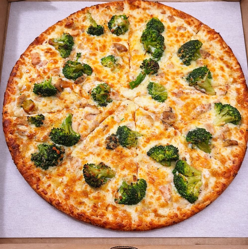 Bianco Chicken Broccoli Alfredo Pizza
