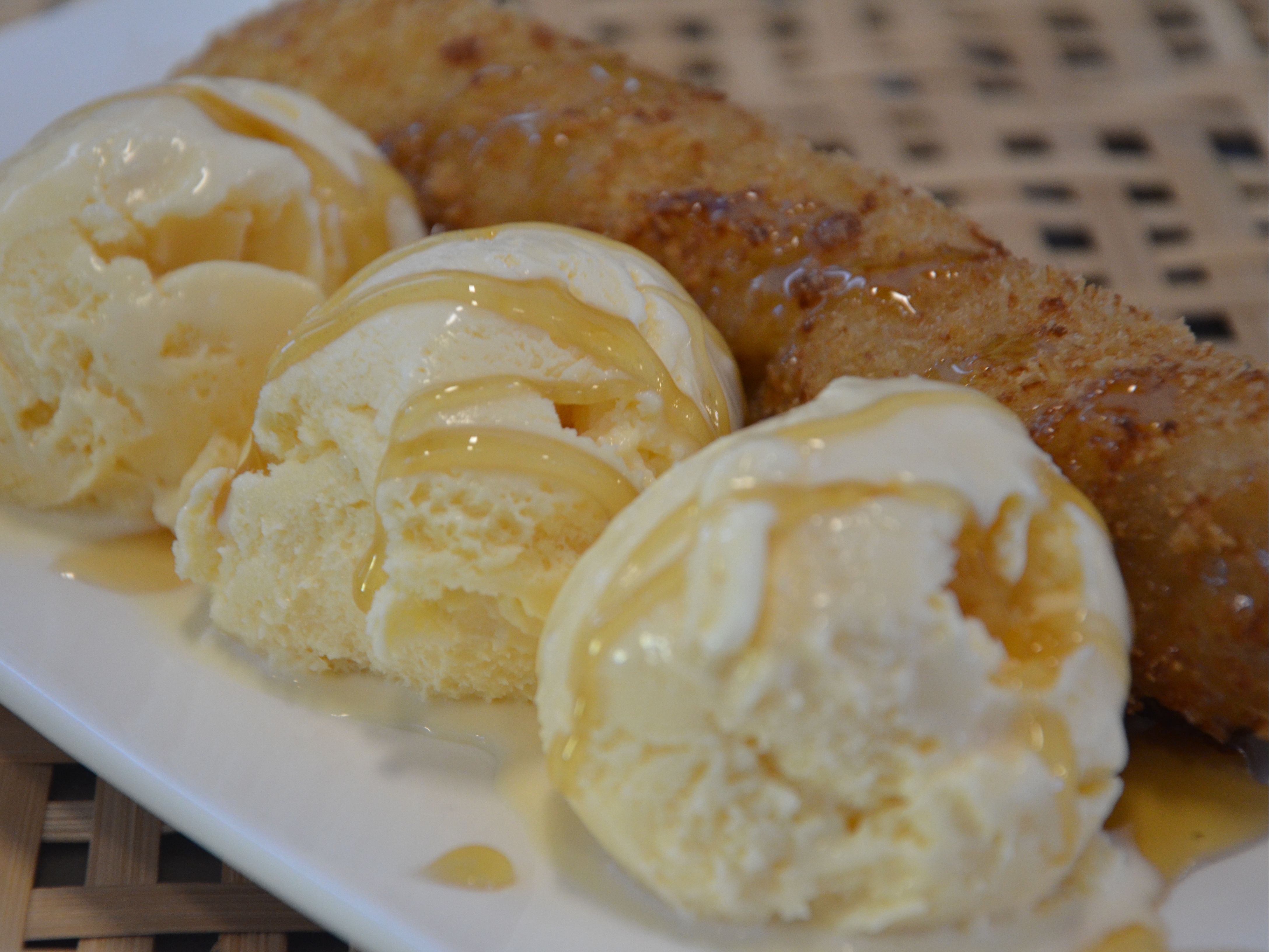 Fried Banana Ice Cream (Vanilla)
