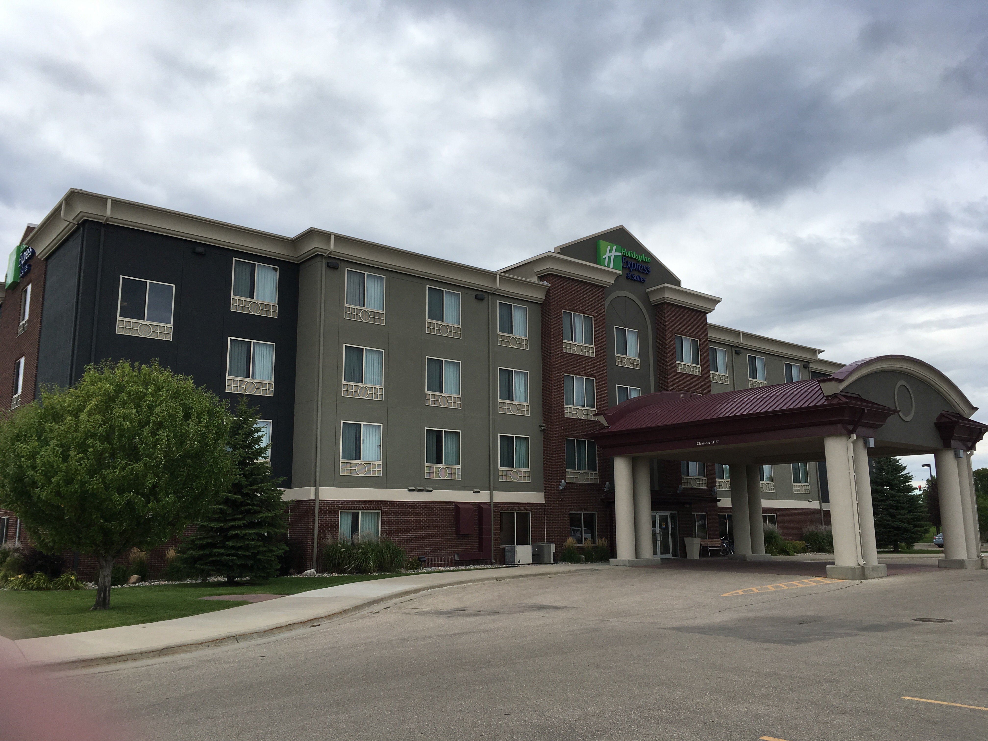 Merit Painting, LLC Logo