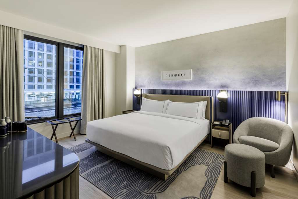 The Morrow Washington DC, Curio Collection by Hilton Image