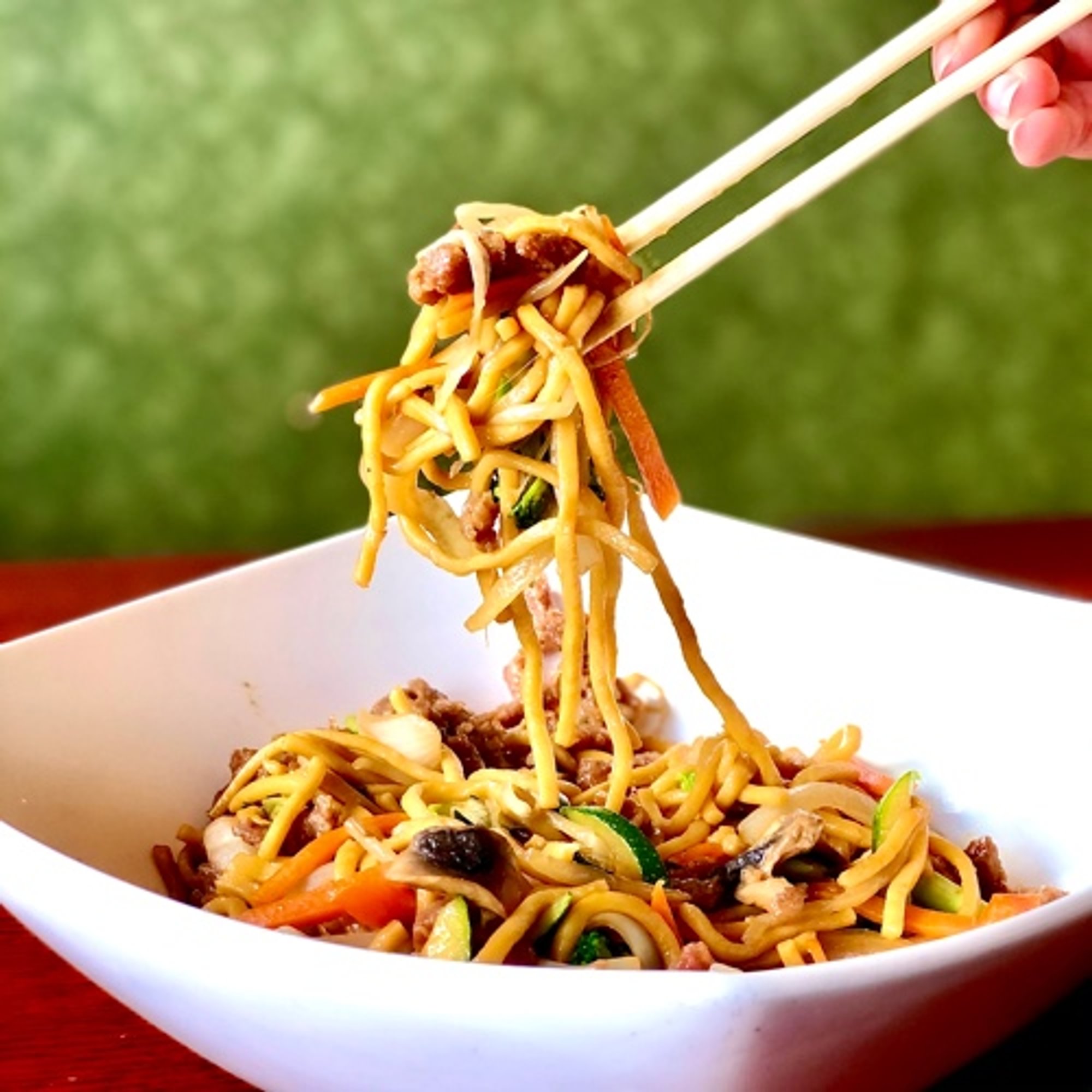 (L) Lo Mein