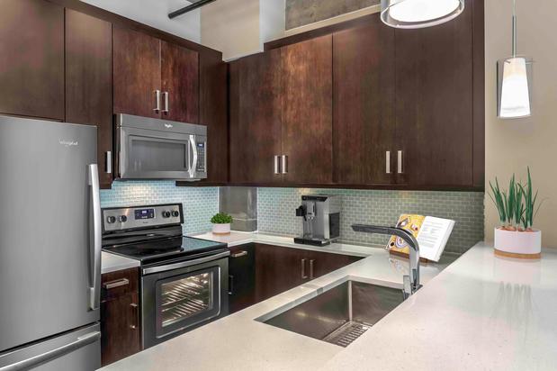 Images Camden Cotton Mills Apartments
