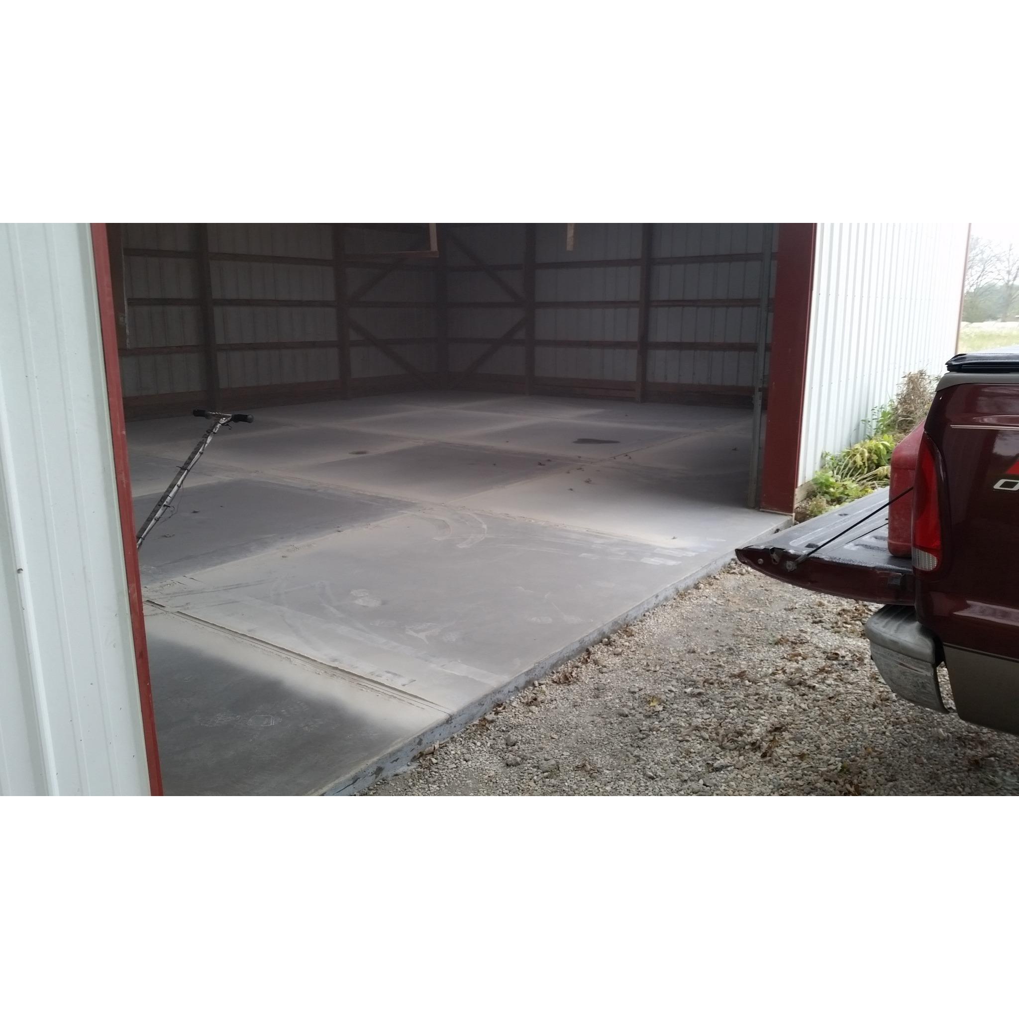 Silva Construction, LLC Logo