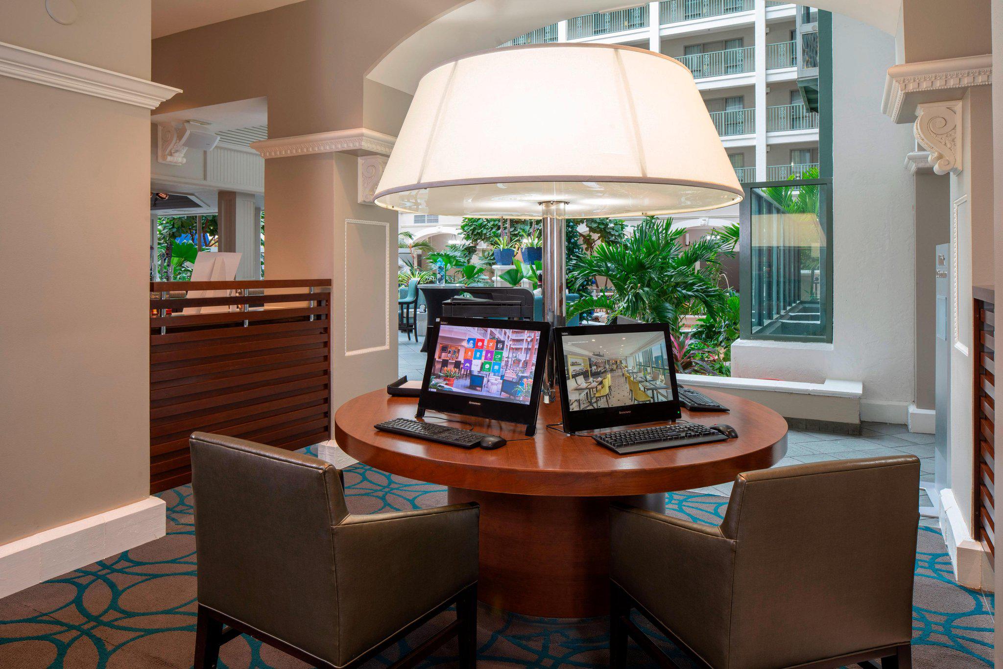 Sheraton Suites Fort Lauderdale at Cypress Creek Photo