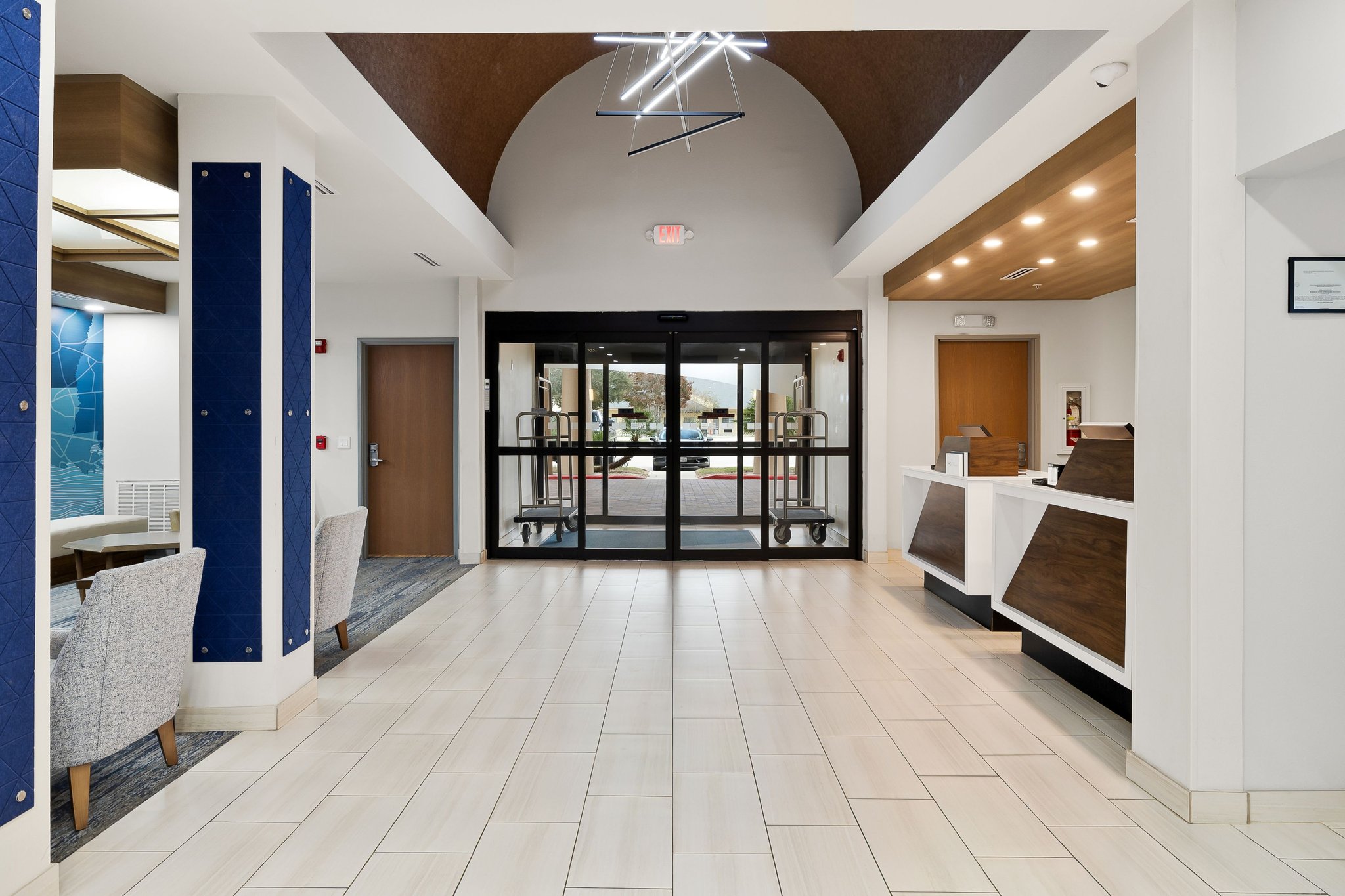 Holiday Inn Express & Suites Jourdanton-Pleasanton by IHG Image