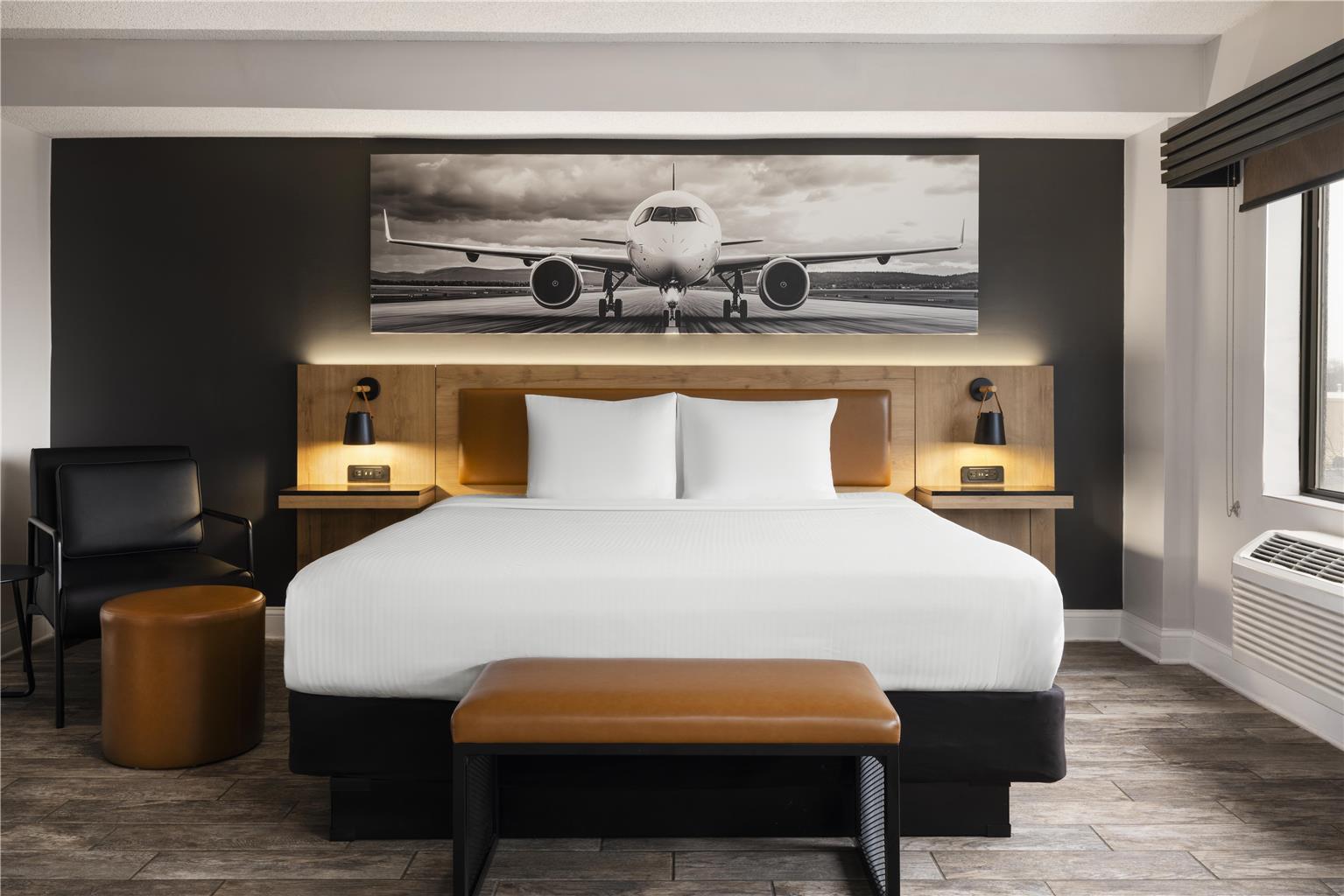 Aiden by Best Western Newark Airport