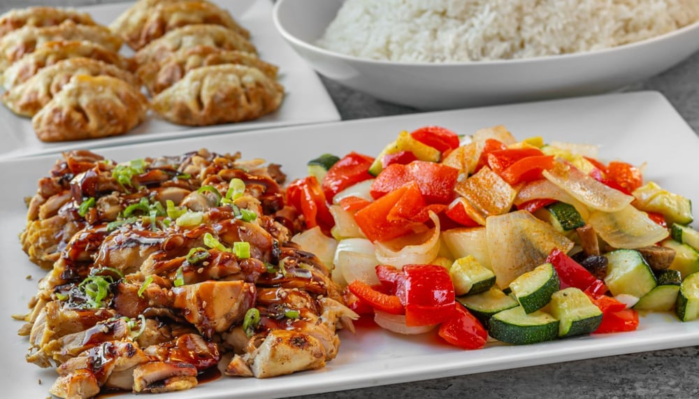 Chicken, Rice, Veggies, & 10 Pc Potstickers