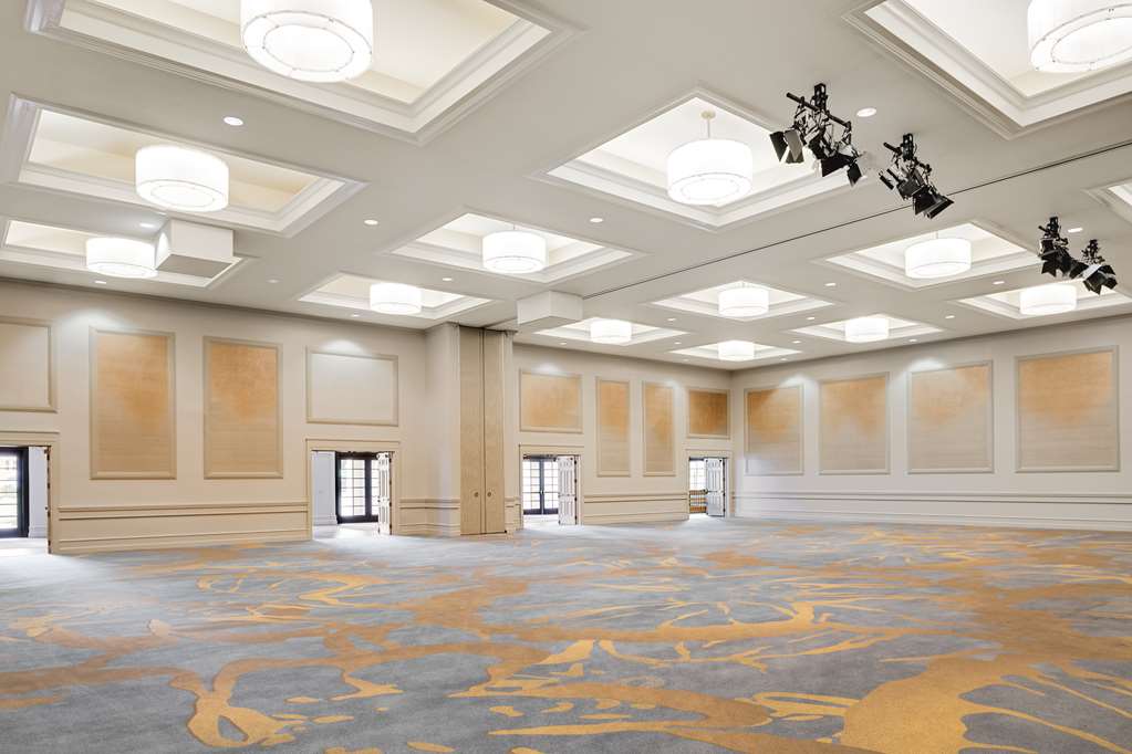 Hayes Mansion San Jose, Curio Collection by Hilton Image