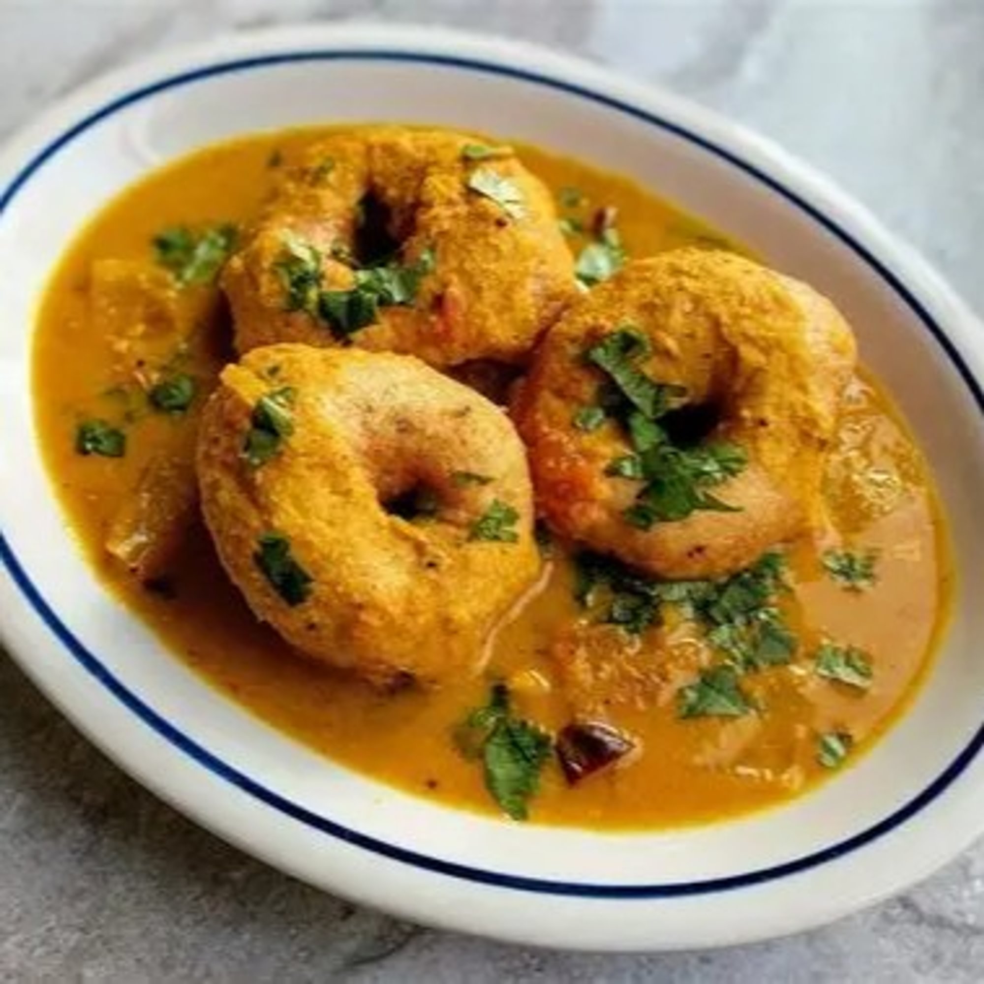 Sambar Medhu Vadai (2 Pieces)