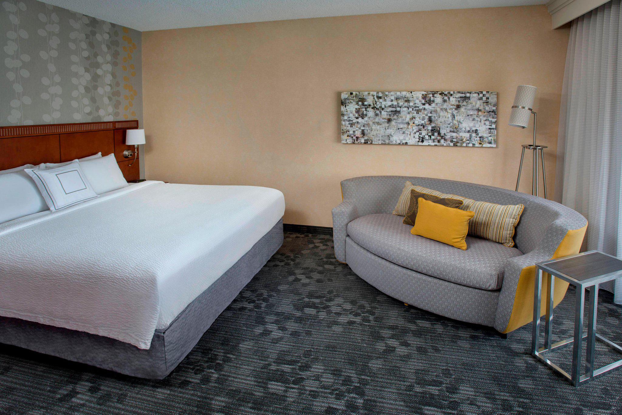 Courtyard by Marriott Boston Foxborough/Mansfield Photo