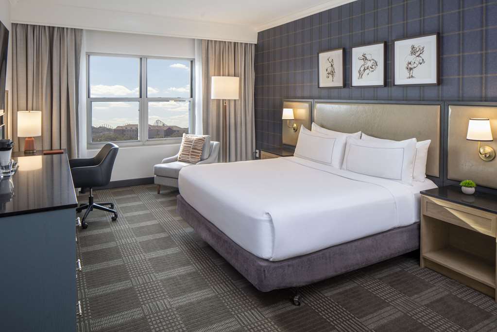 Hilton San Antonio Hill Country Image