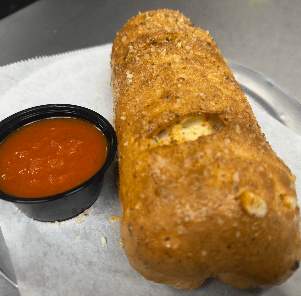 Cheese & Sauce Roll