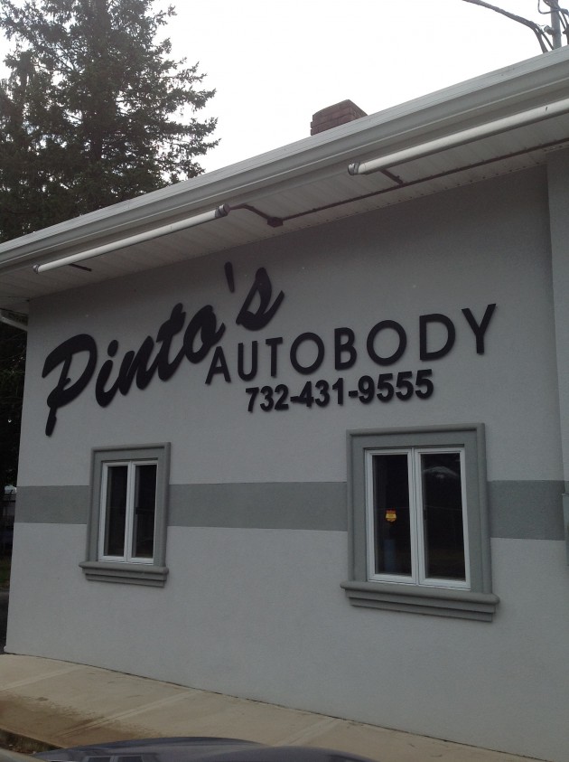 Pinto's Auto Body Photo