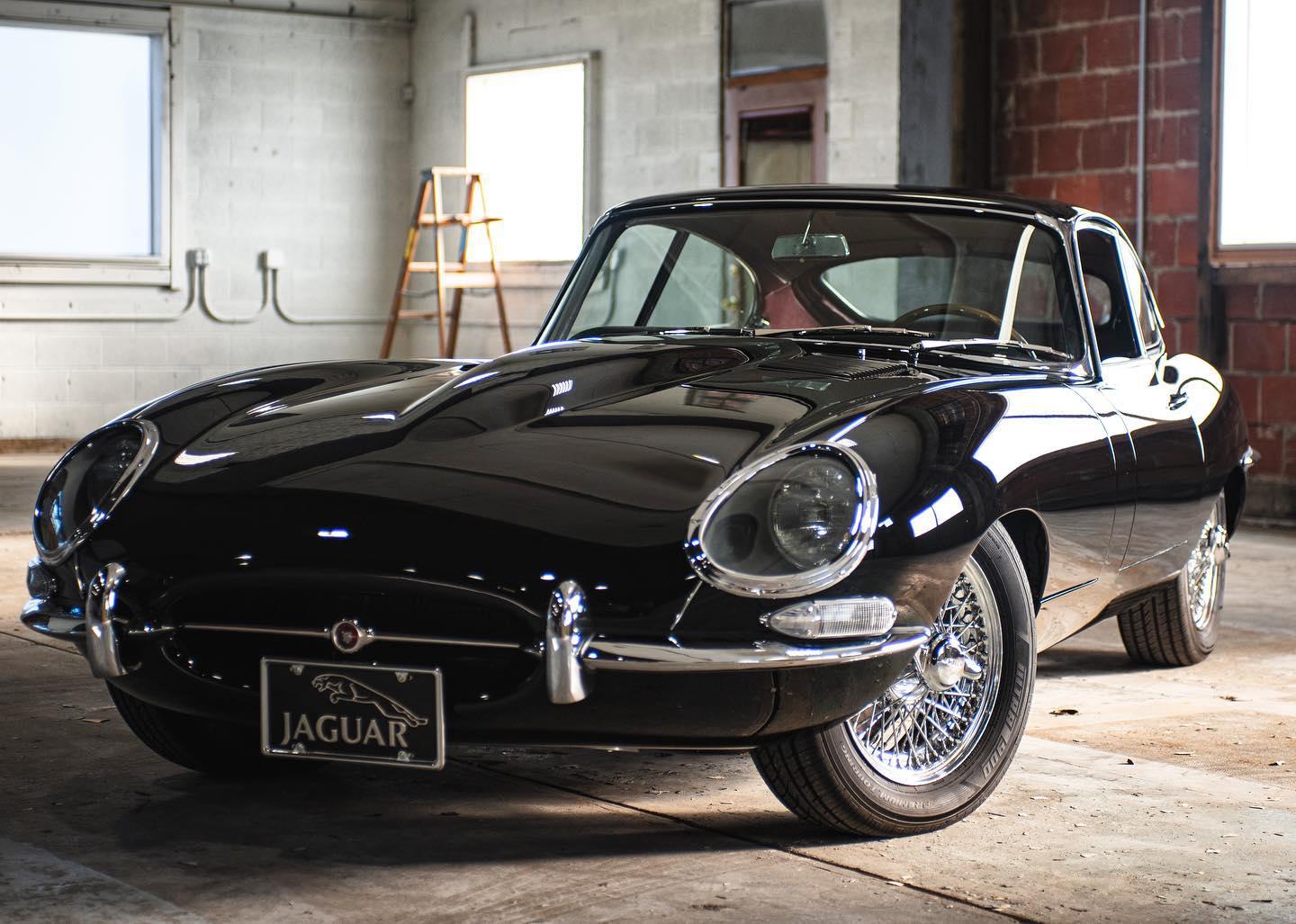 Vintage Underground (Showroom) Image