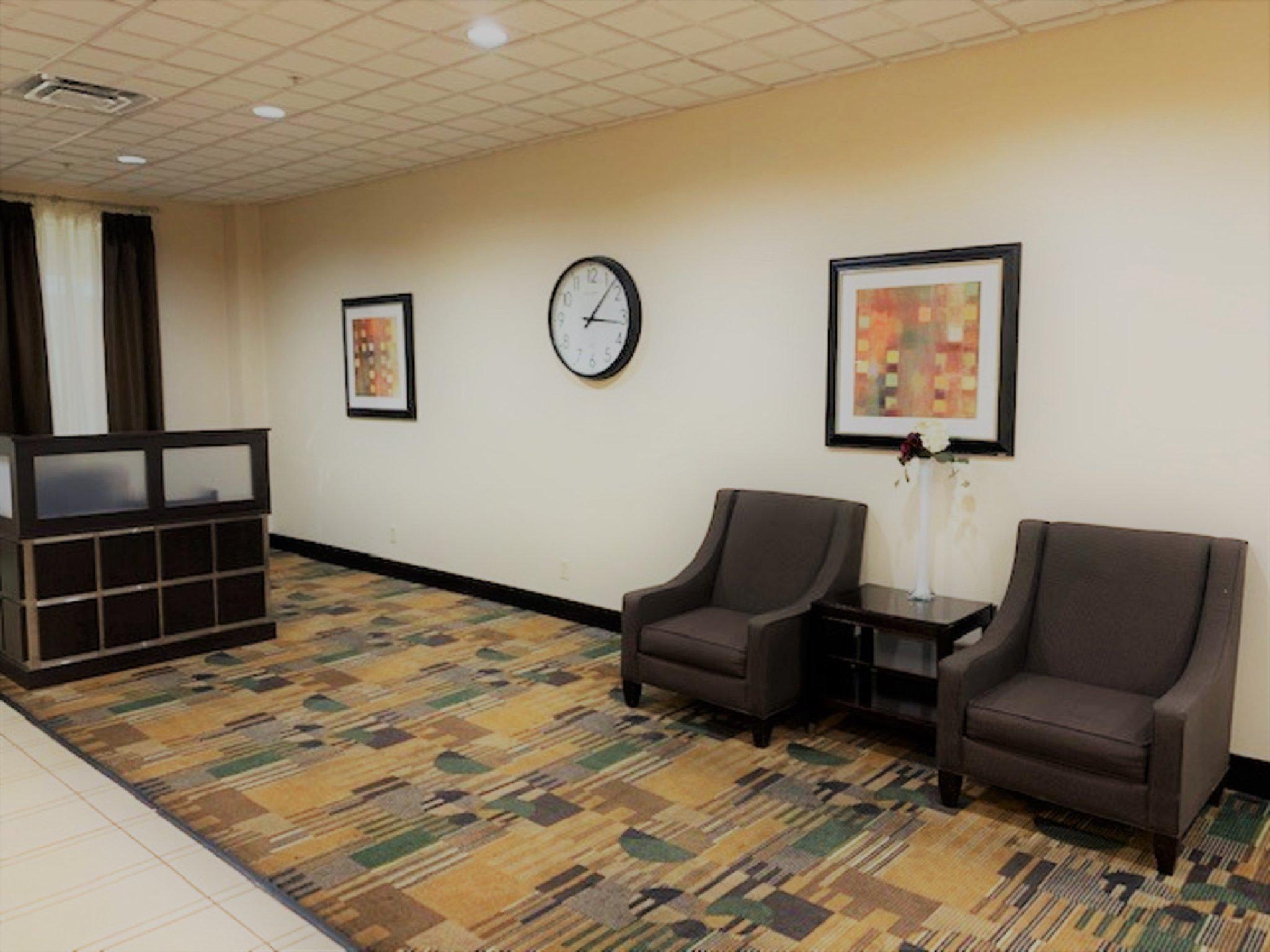 Holiday Inn & Suites Mansfield-Conference Ctr Photo