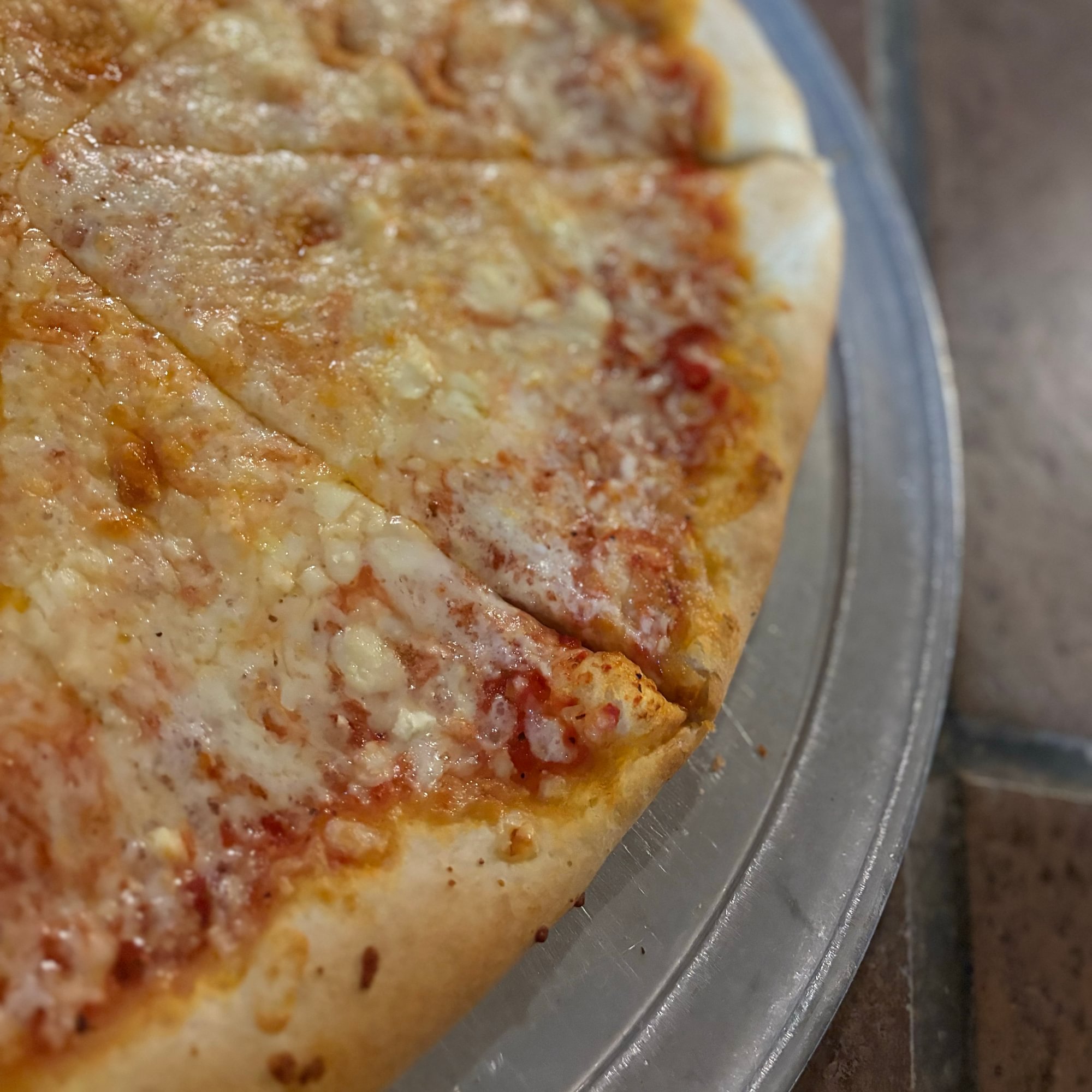 16" Cheese Pizza / Build your Own