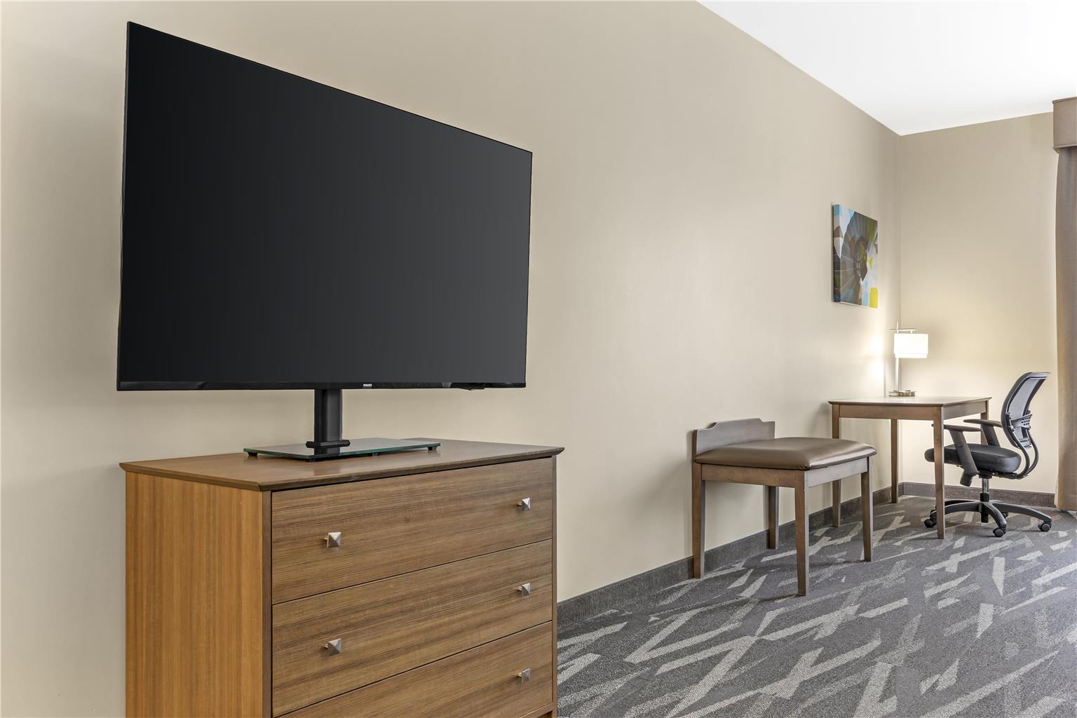 Best Western Plus Centralia Hotel & Suites Image