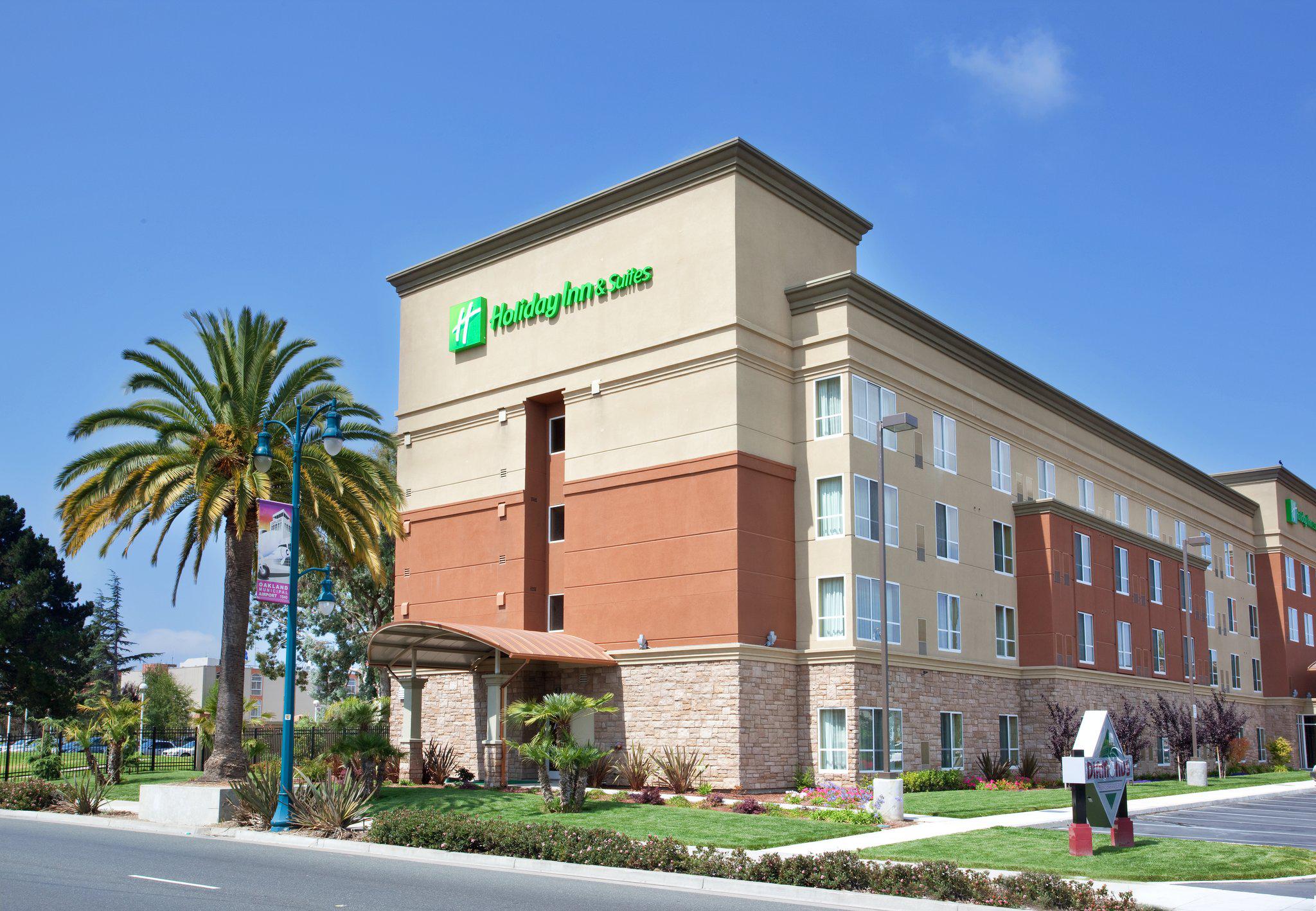 Holiday Inn & Suites Oakland - Airport Photo