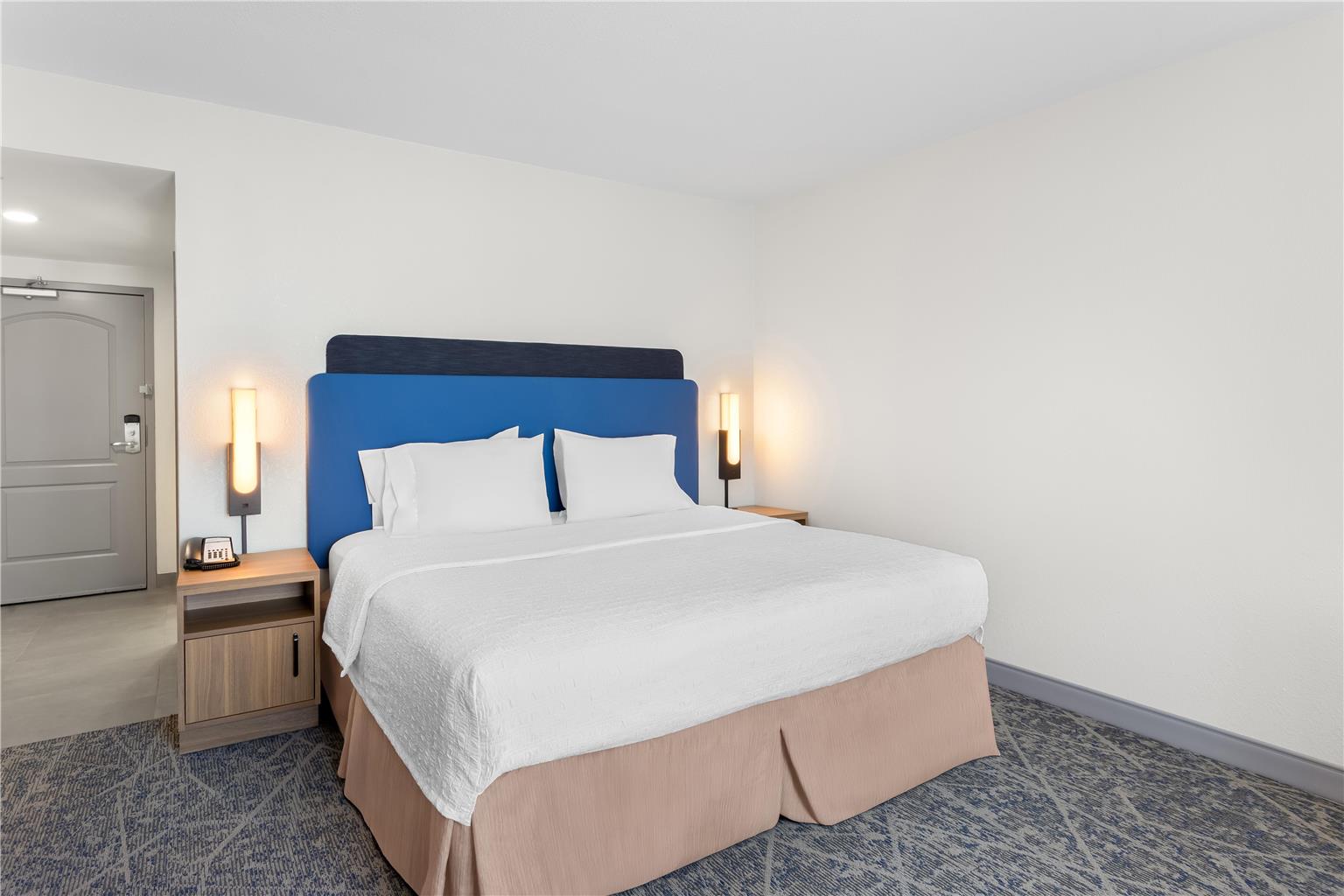 Hampton Inn & Suites Chicago Deer Park Image
