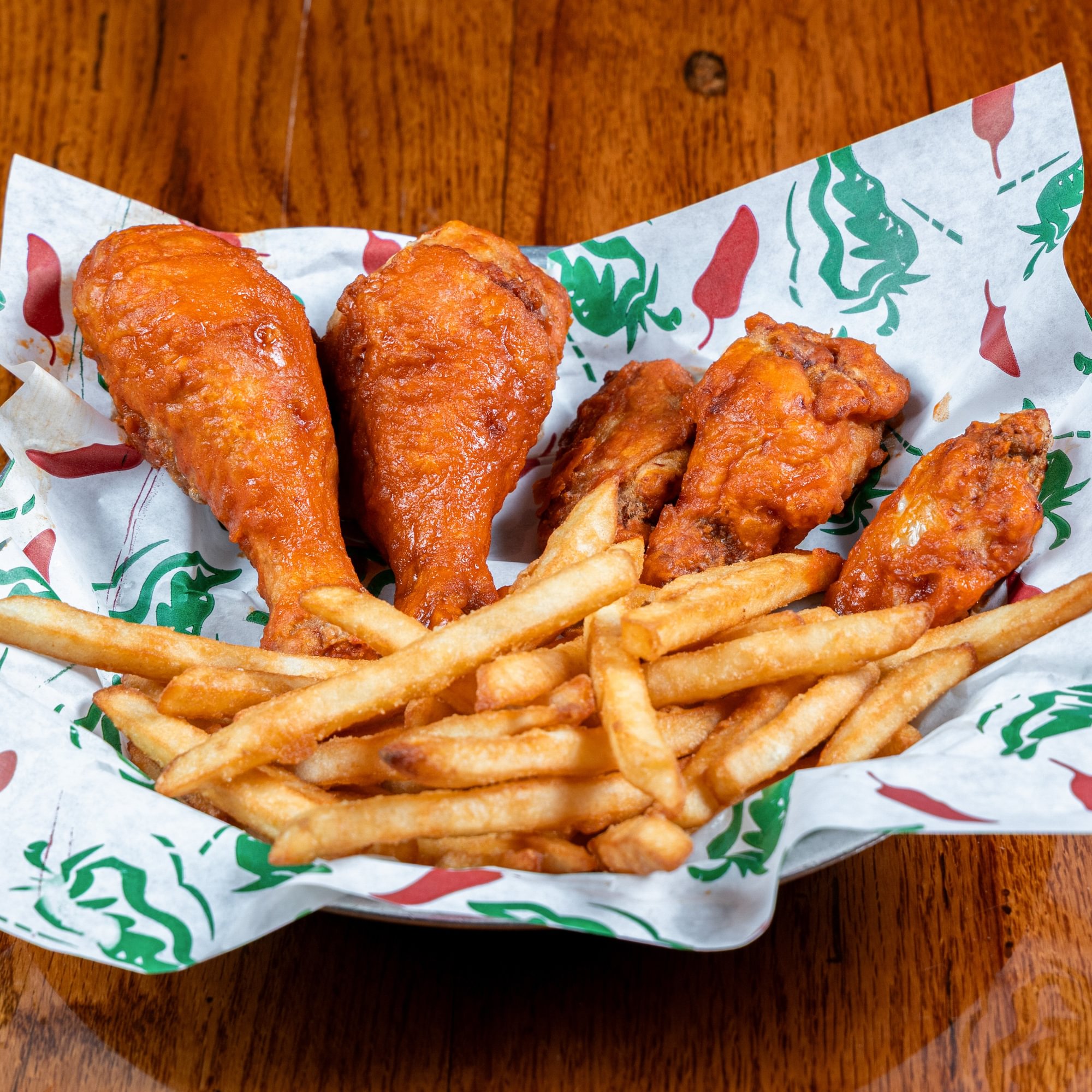 Individual Combo (3 Wings, 2 Drumsticks & Fries)