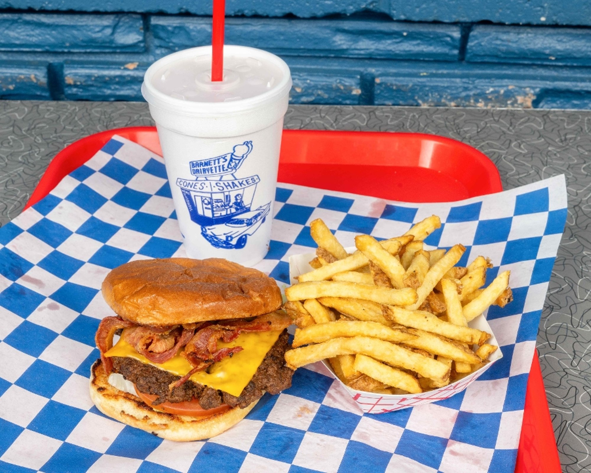 BACON CHEESEBURGER BASKET
