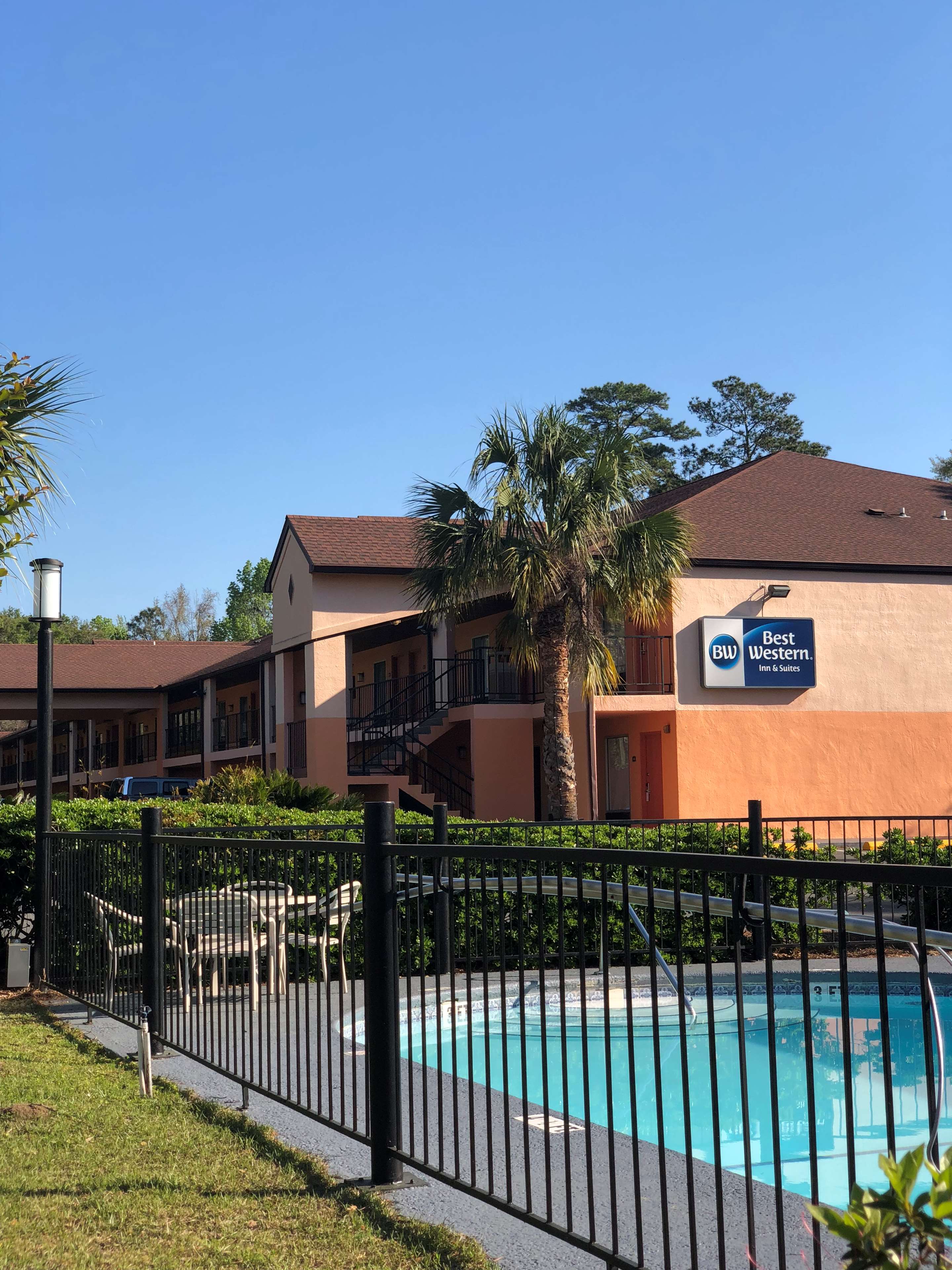 Best Western Tallahassee-Downtown Inn & Suites Photo