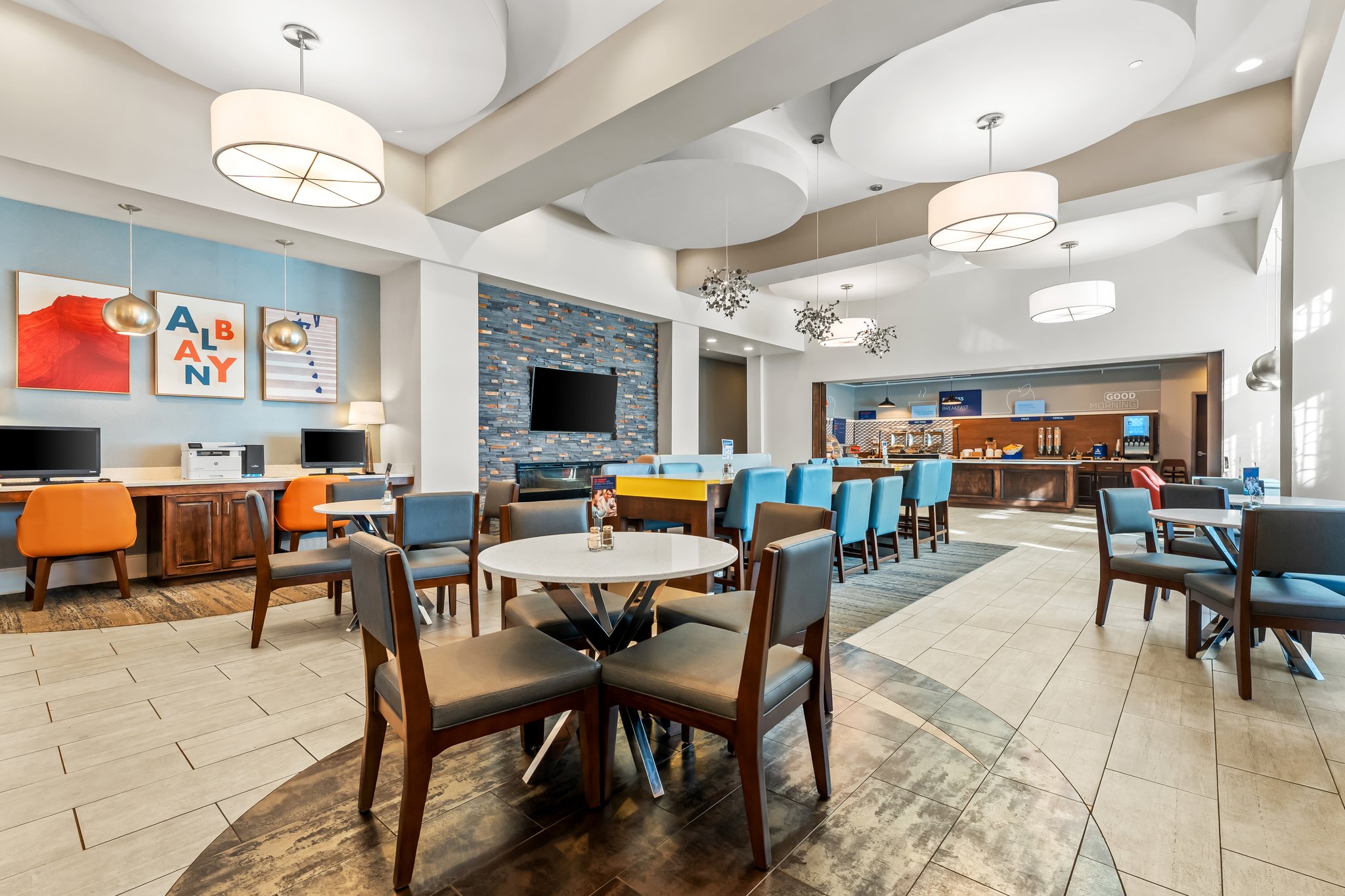 Holiday Inn Express & Suites Albany by IHG Image