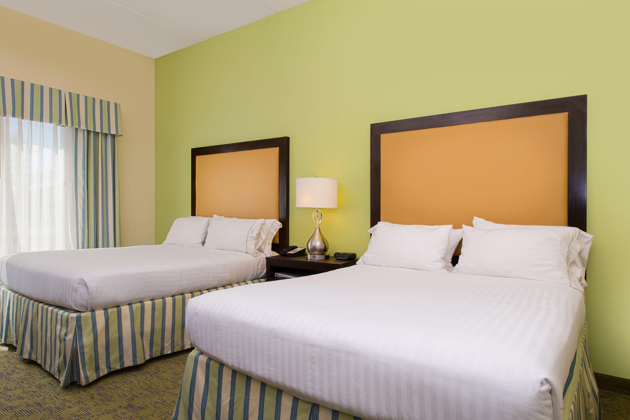 Holiday Inn Express & Suites Dickson City - Scranton Photo