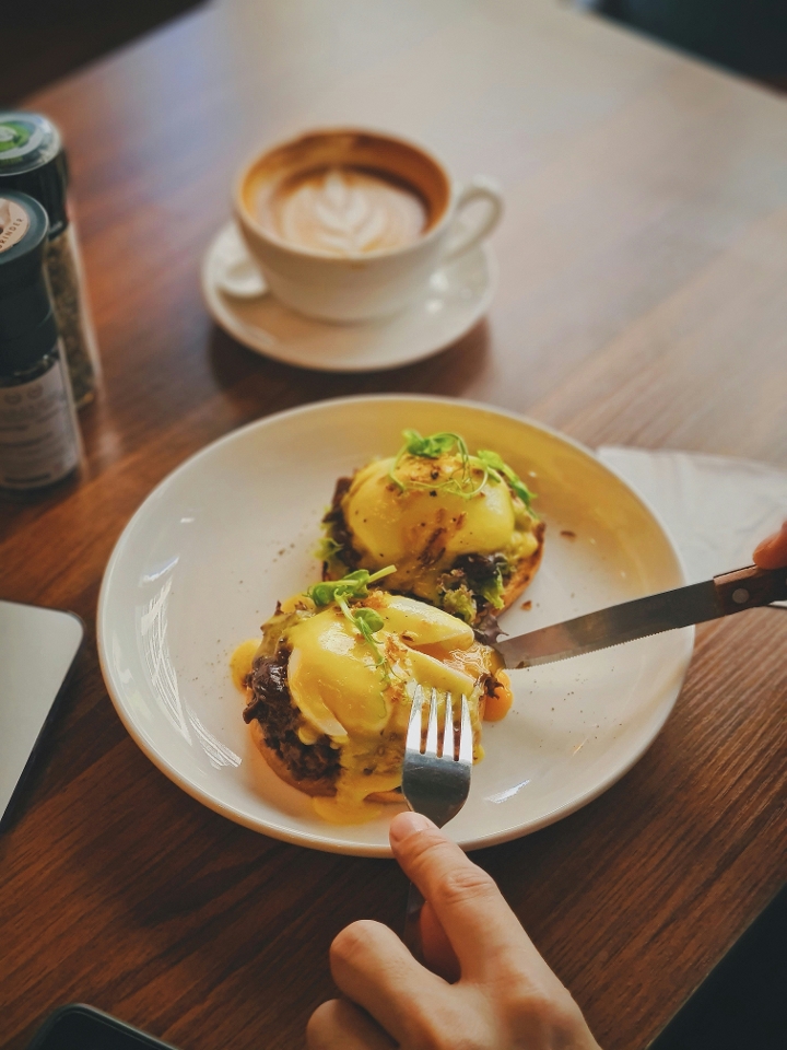 Steak Benedict