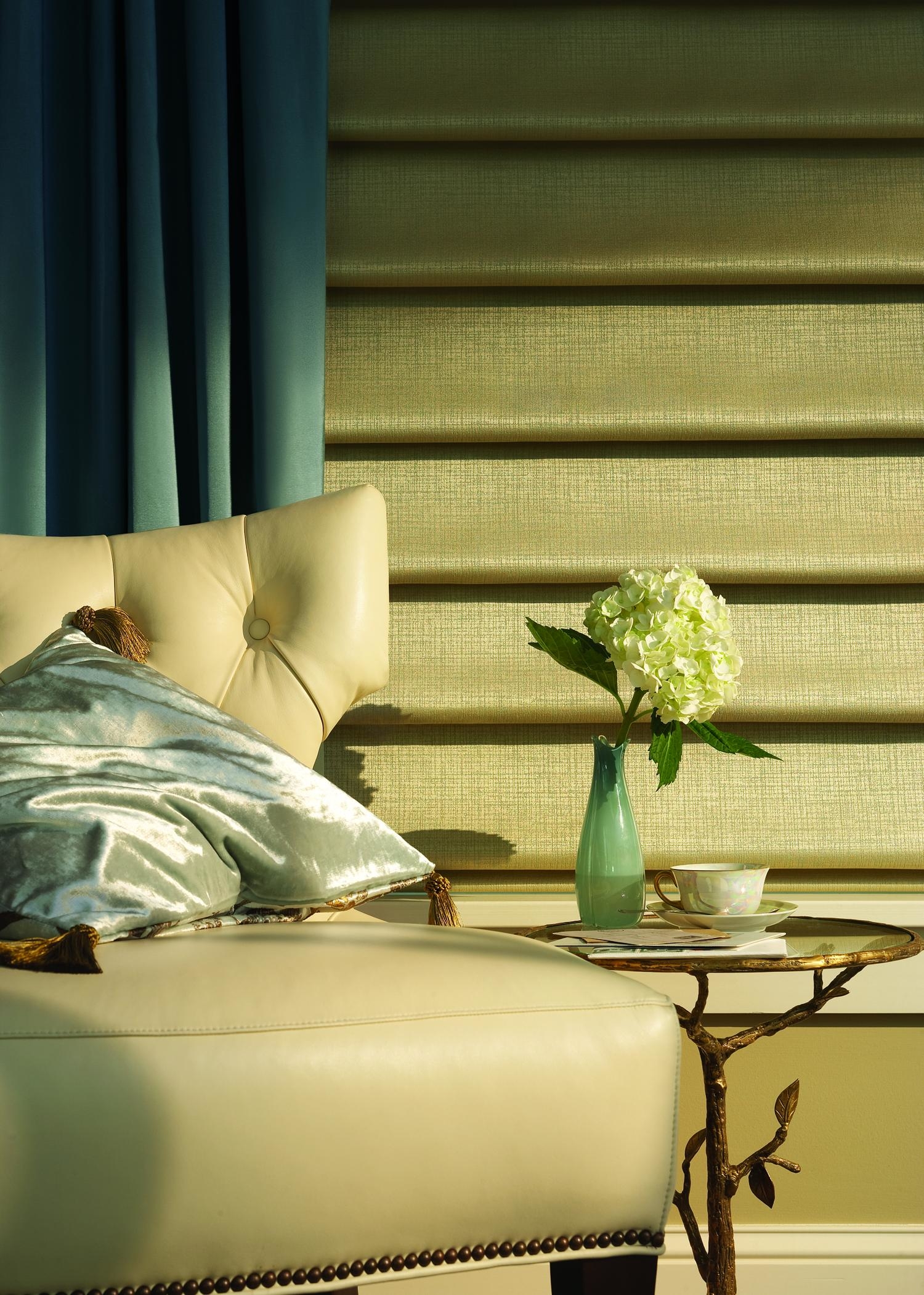 HUNTER DOUGLAS Alustra® Collection