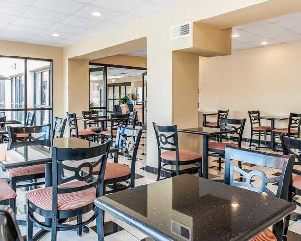 Images Quality Inn & Suites