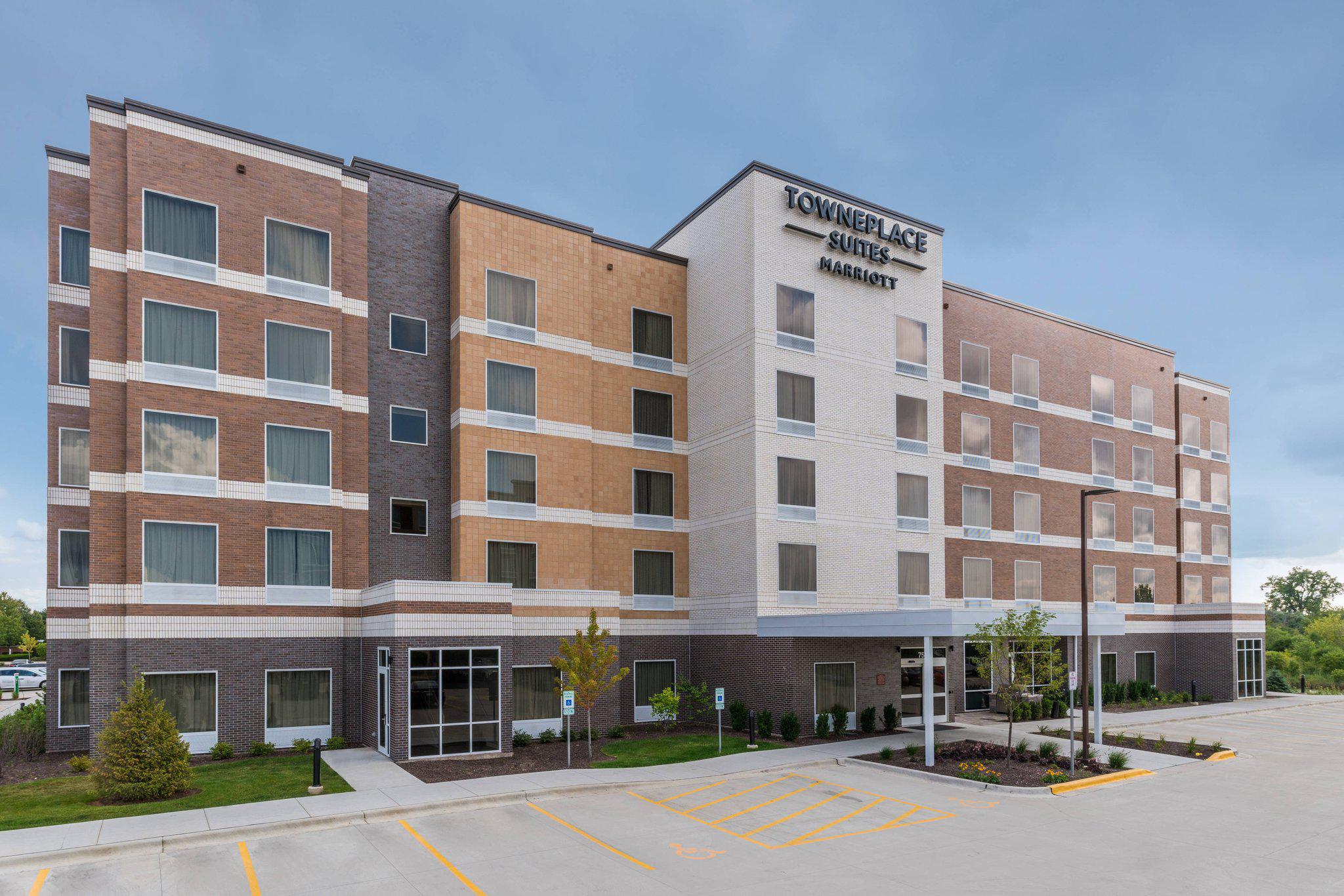 TownePlace Suites by Marriott Chicago Schaumburg Photo