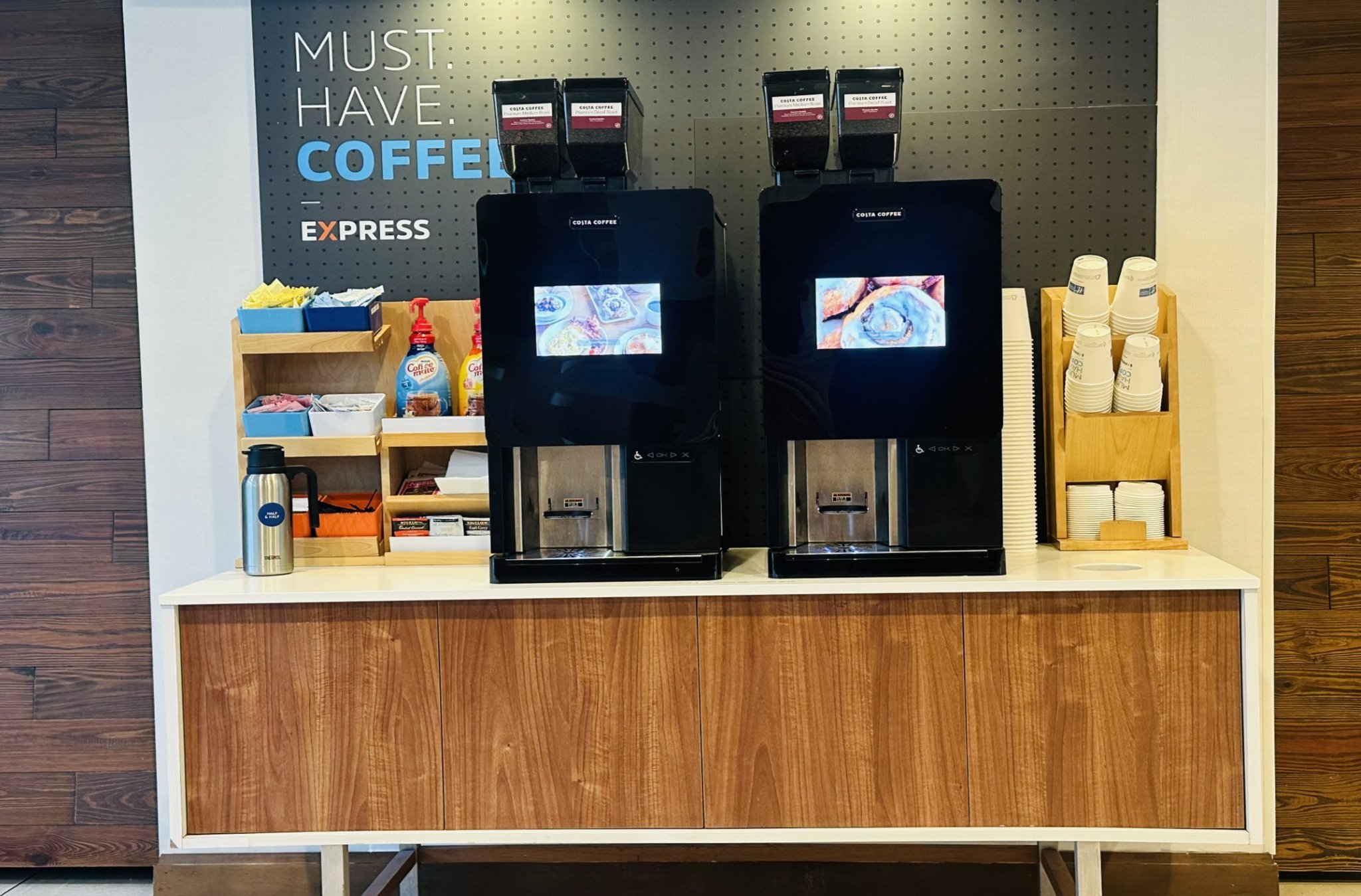 Holiday Inn Express & Suites Gainesville I-75 by IHG Image