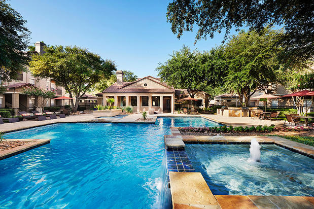 Images Camden Cimarron Apartments