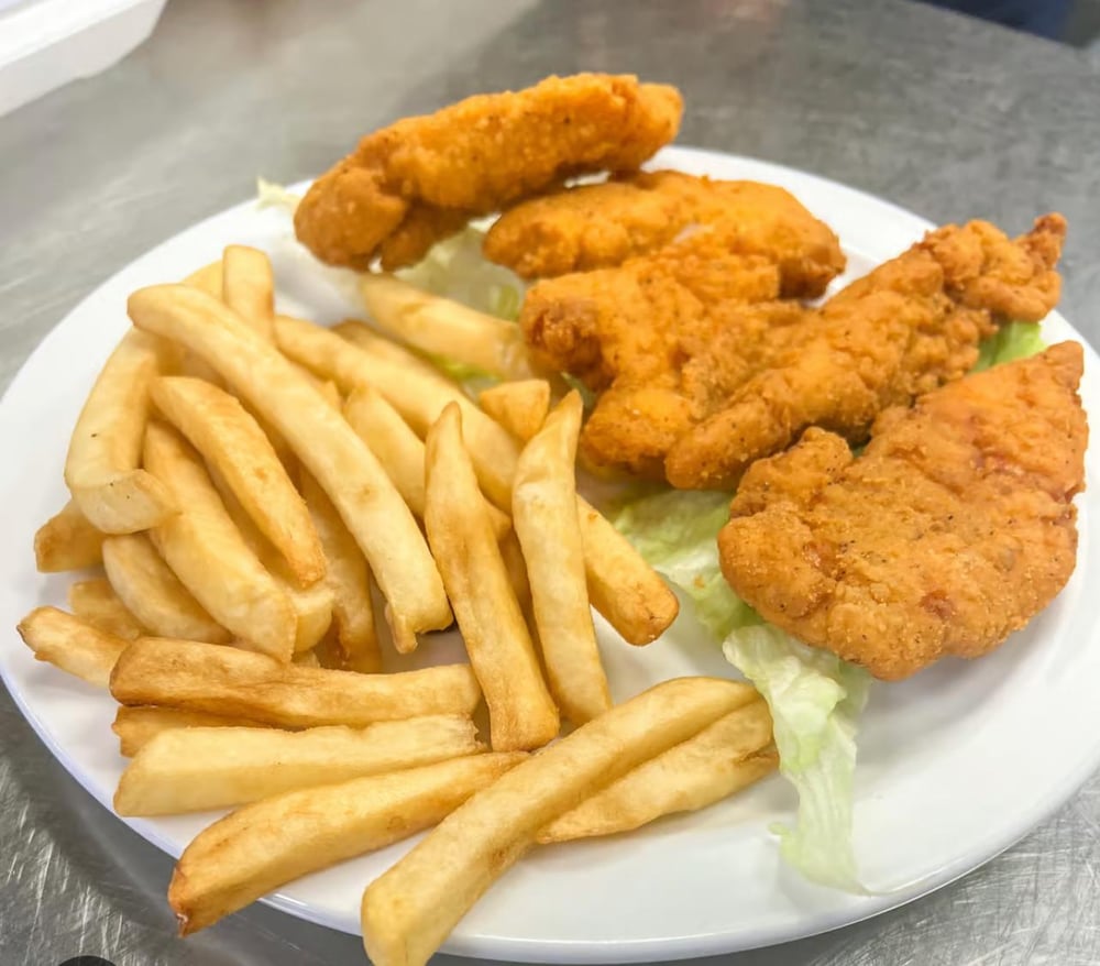 Chicken Tenders w/ Fries (4)