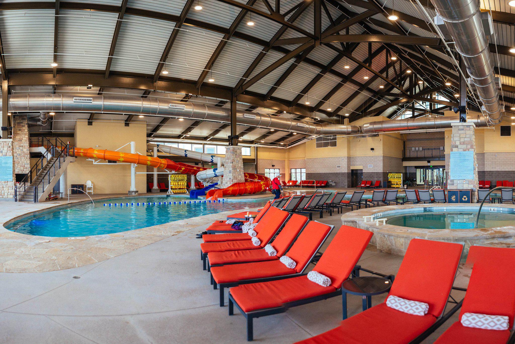 Gaylord Rockies Resort & Convention Center Photo